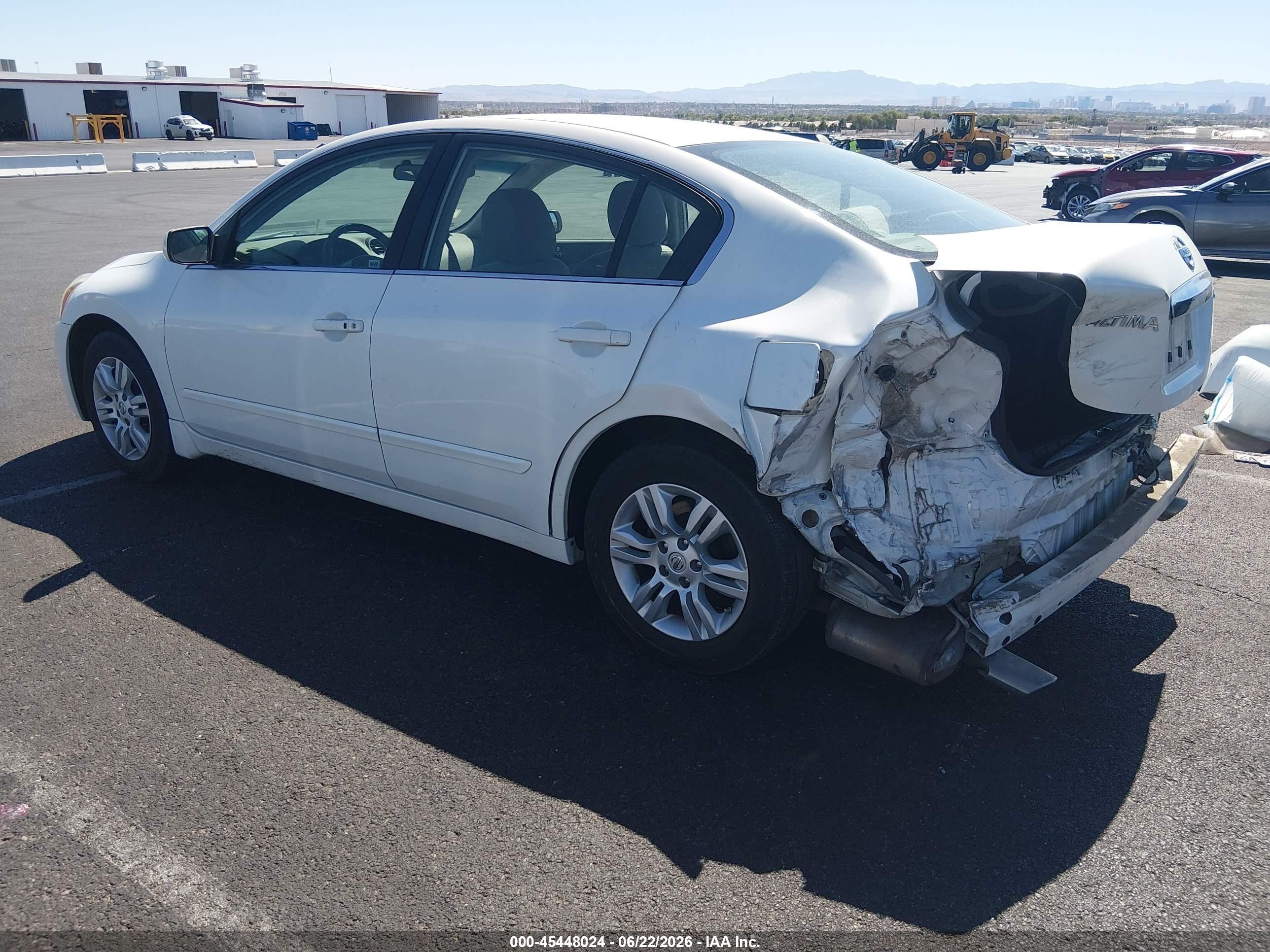2010 Nissan Altima 2.5 S White vin: 1N4AL2AP6AN428958