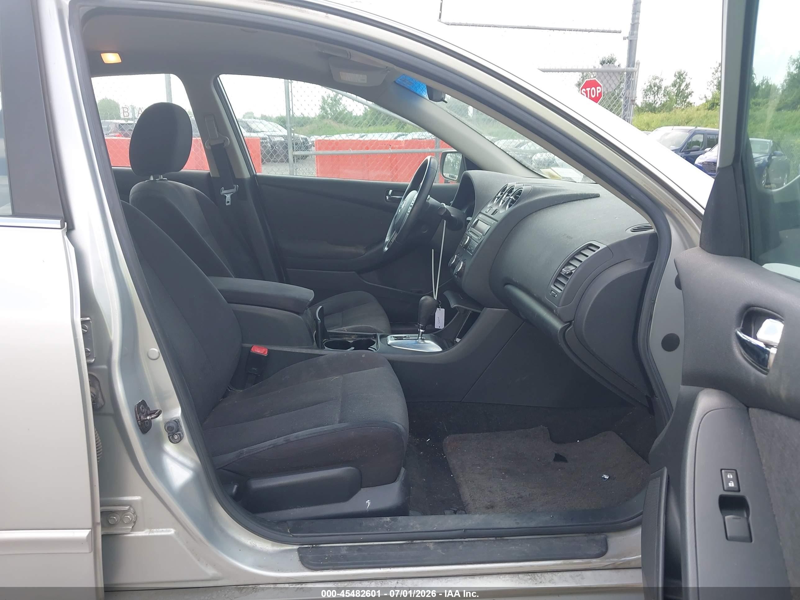 2010 Nissan Altima 2.5 S Silver vin: 1N4AL2AP6AN454878