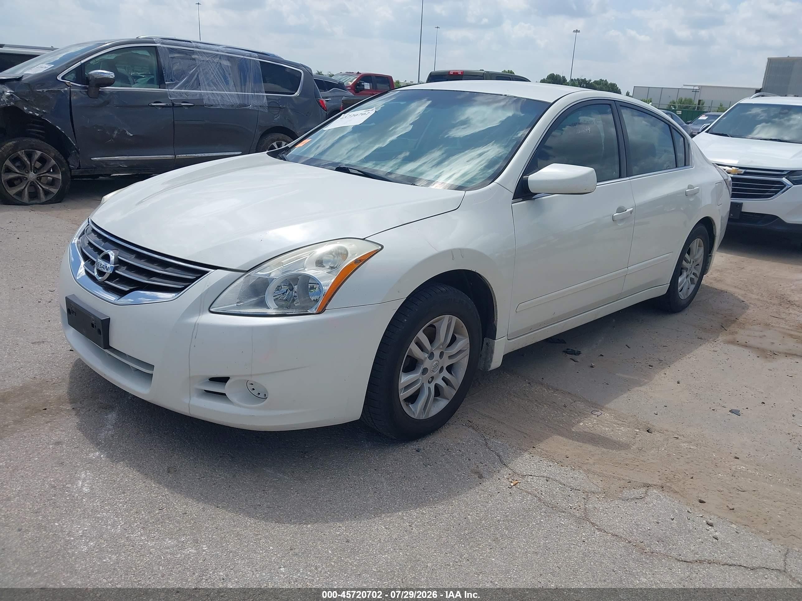 2010 Nissan Altima 2.5 S White vin: 1N4AL2AP6AN456923
