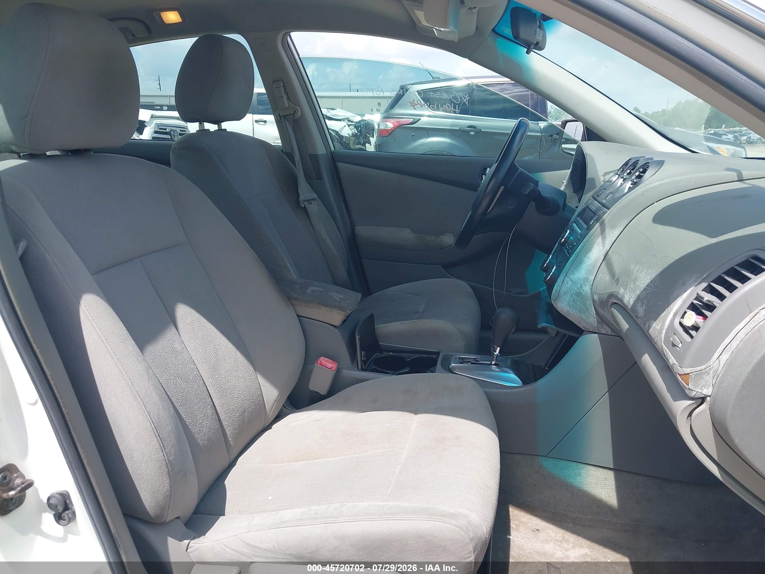 2010 Nissan Altima 2.5 S White vin: 1N4AL2AP6AN456923
