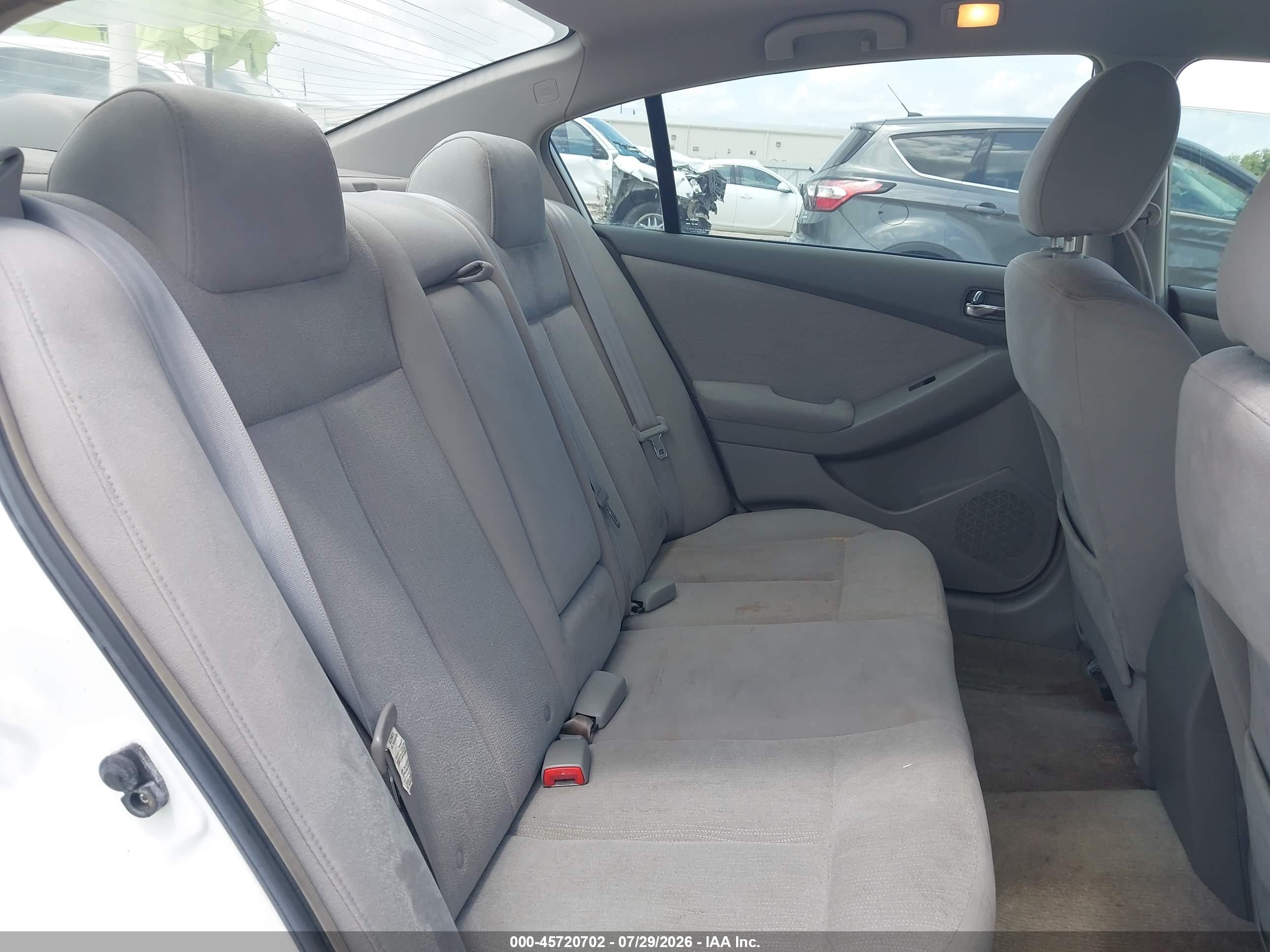 2010 Nissan Altima 2.5 S White vin: 1N4AL2AP6AN456923