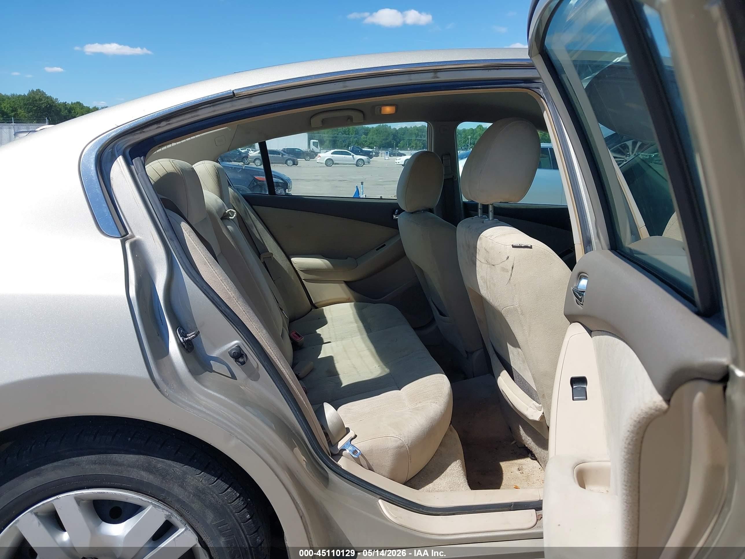 2010 Nissan Altima 2.5 S Silver vin: 1N4AL2AP6AN471941