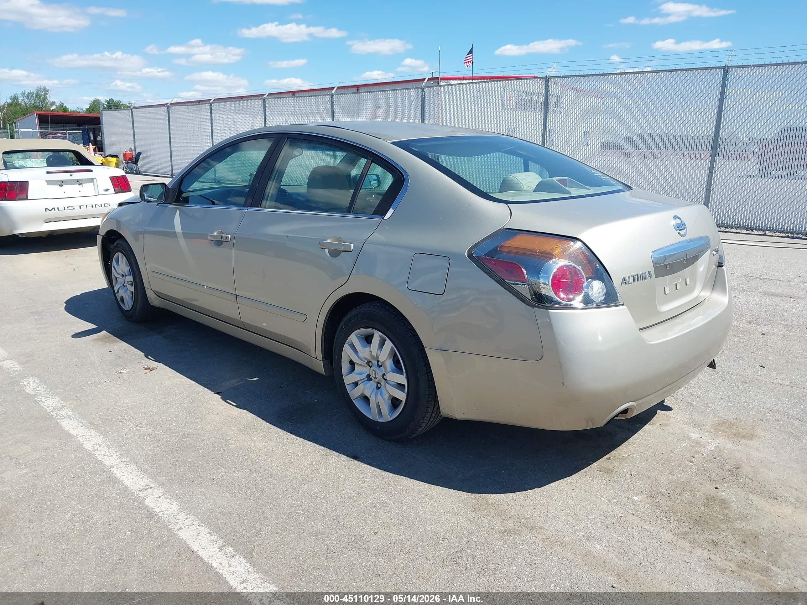 2010 Nissan Altima 2.5 S Silver vin: 1N4AL2AP6AN471941