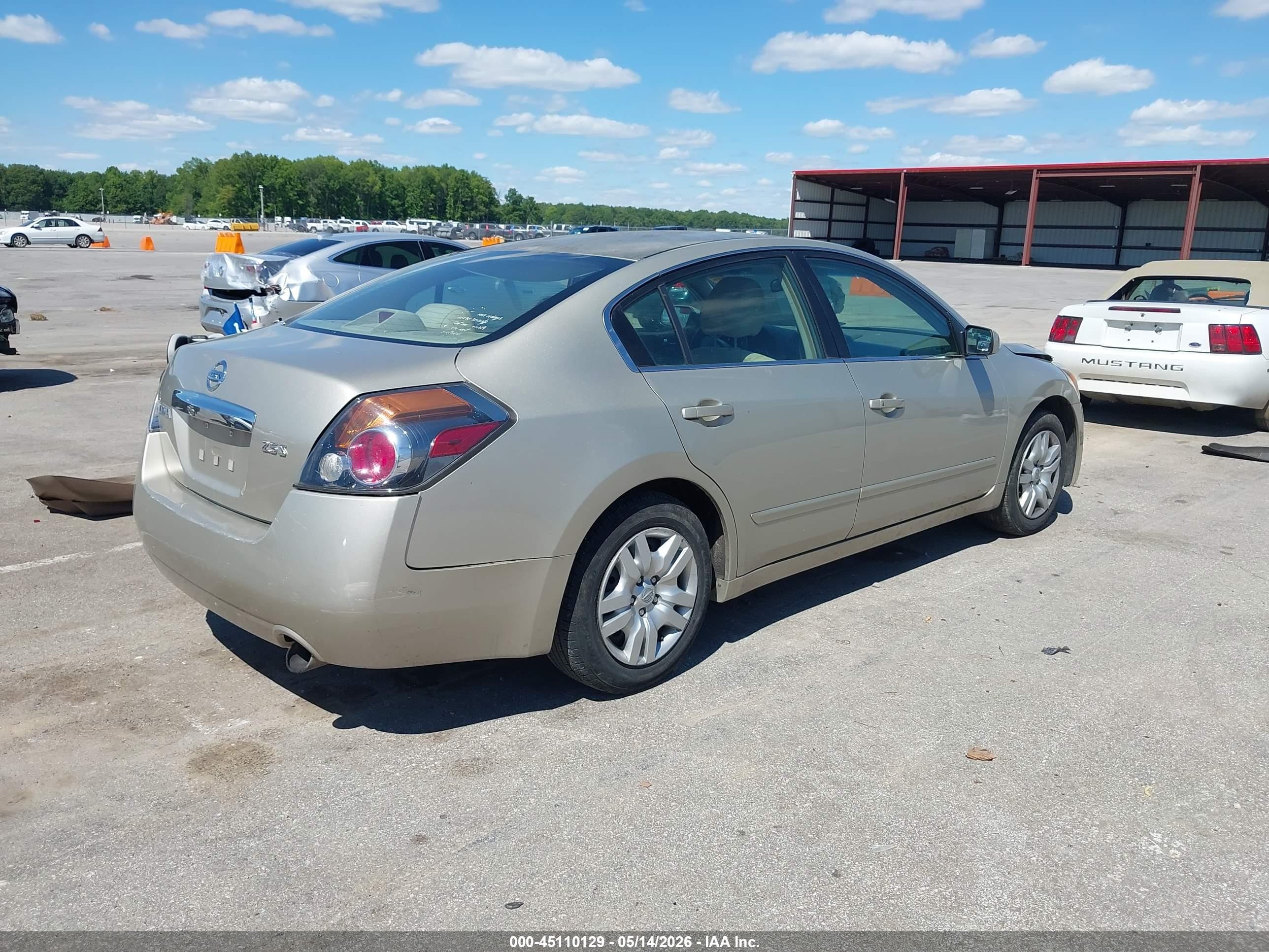 2010 Nissan Altima 2.5 S Silver vin: 1N4AL2AP6AN471941