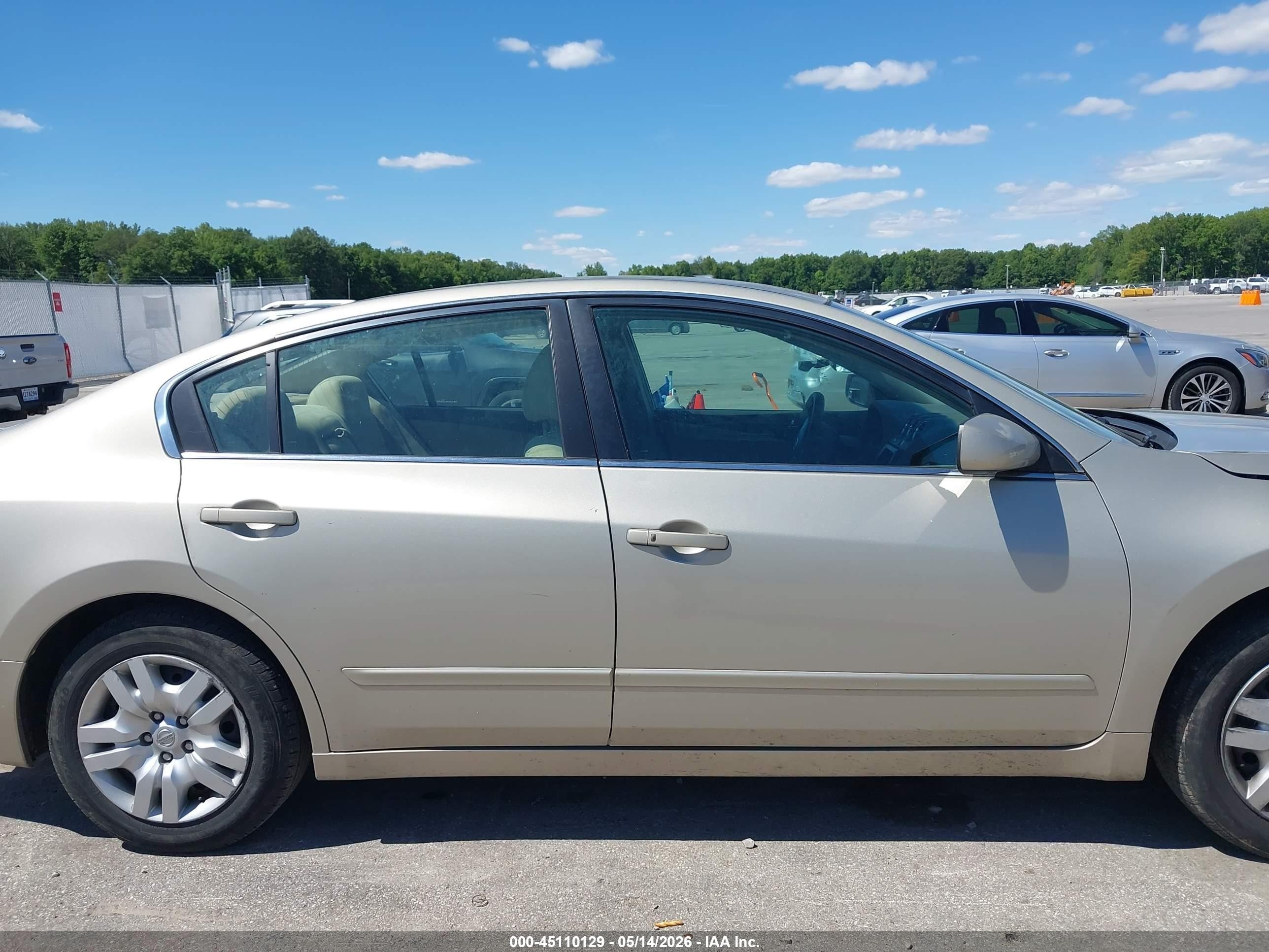 2010 Nissan Altima 2.5 S Silver vin: 1N4AL2AP6AN471941
