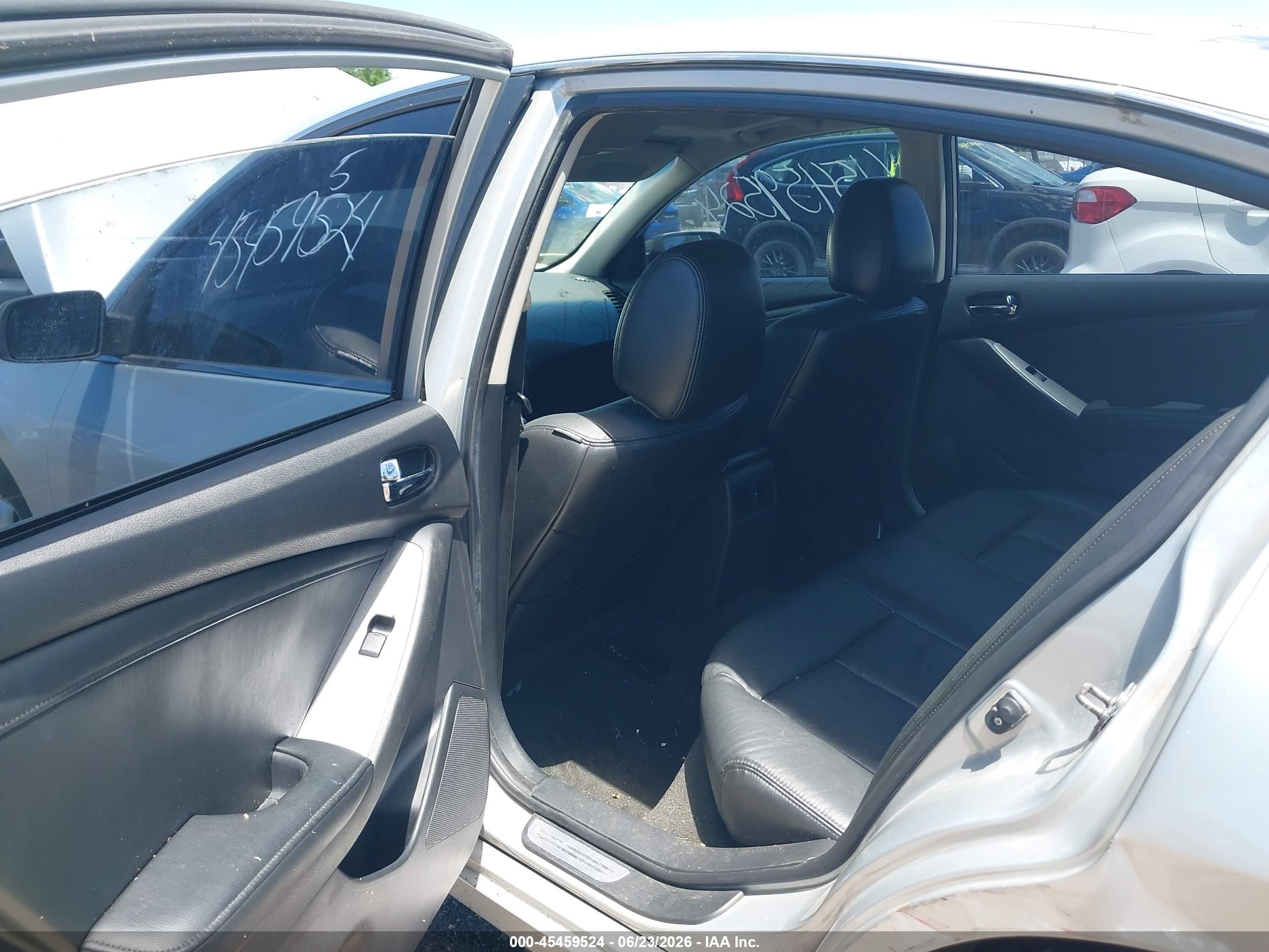 2010 Nissan Altima 2.5 S Silver vin: 1N4AL2AP6AN492272