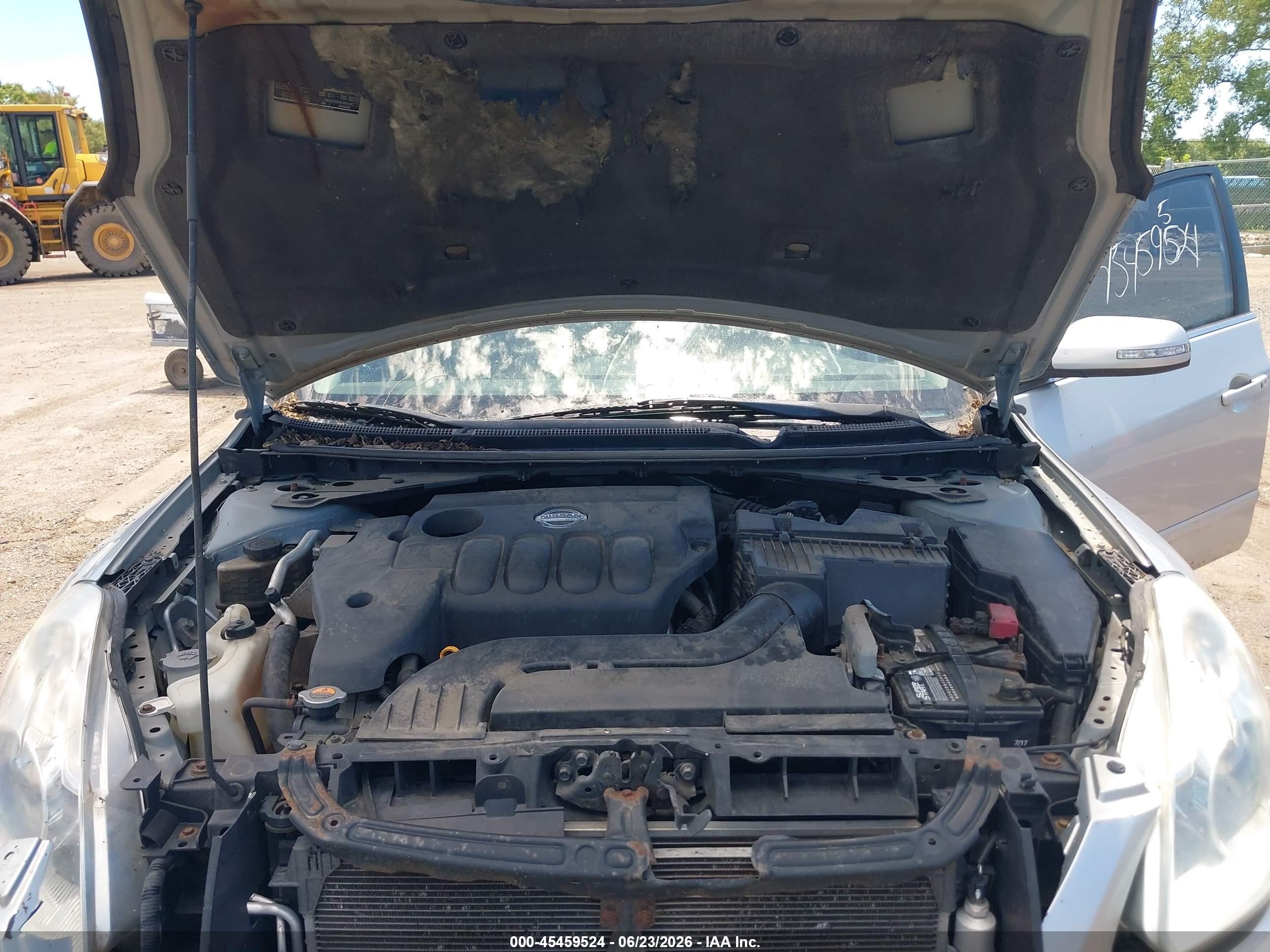 2010 Nissan Altima 2.5 S Silver vin: 1N4AL2AP6AN492272