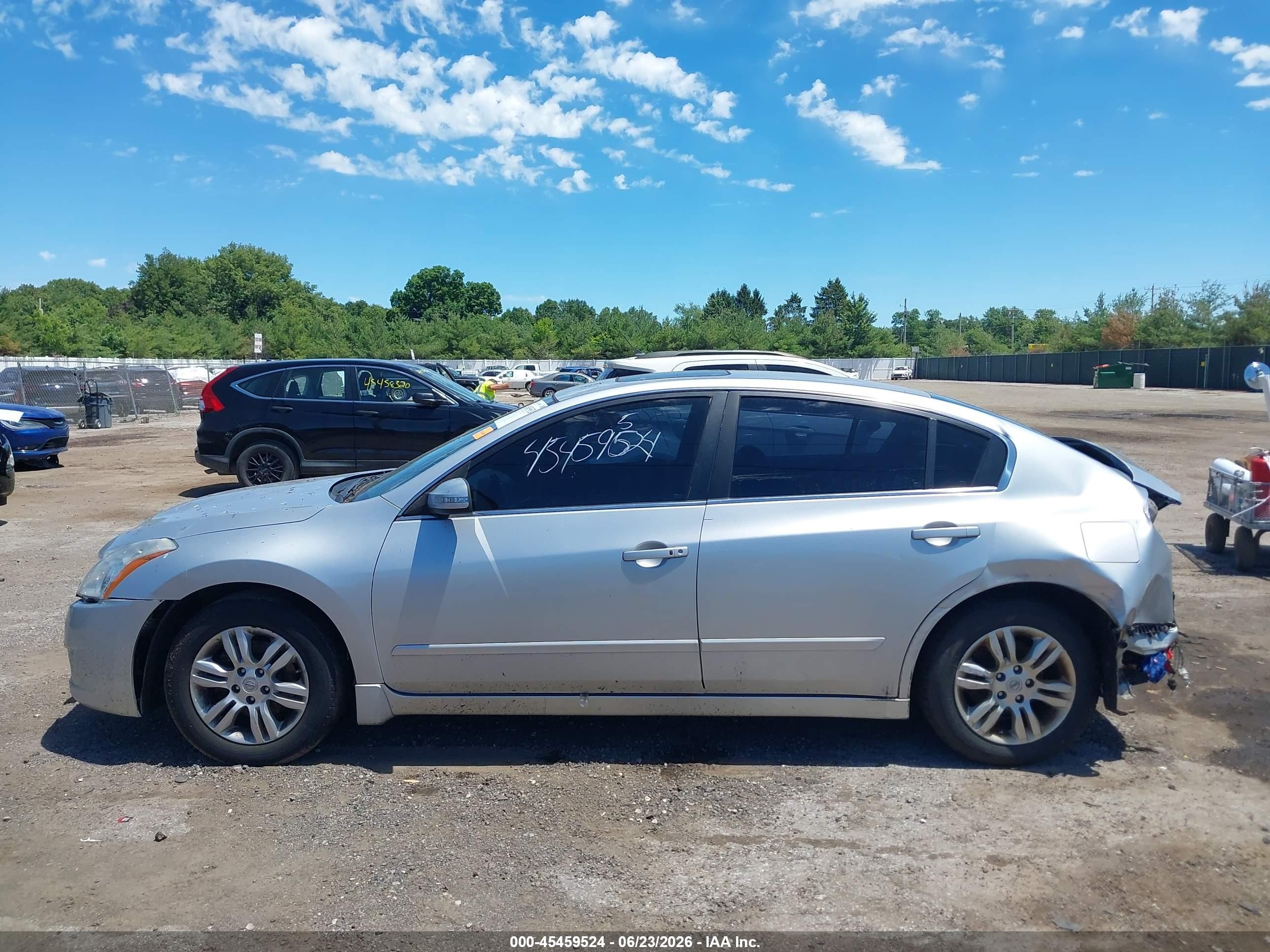 2010 Nissan Altima 2.5 S Silver vin: 1N4AL2AP6AN492272