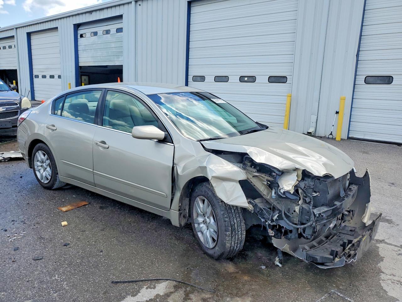 2010 Nissan Altima 2.5 Gold vin: 1N4AL2AP6AN502332