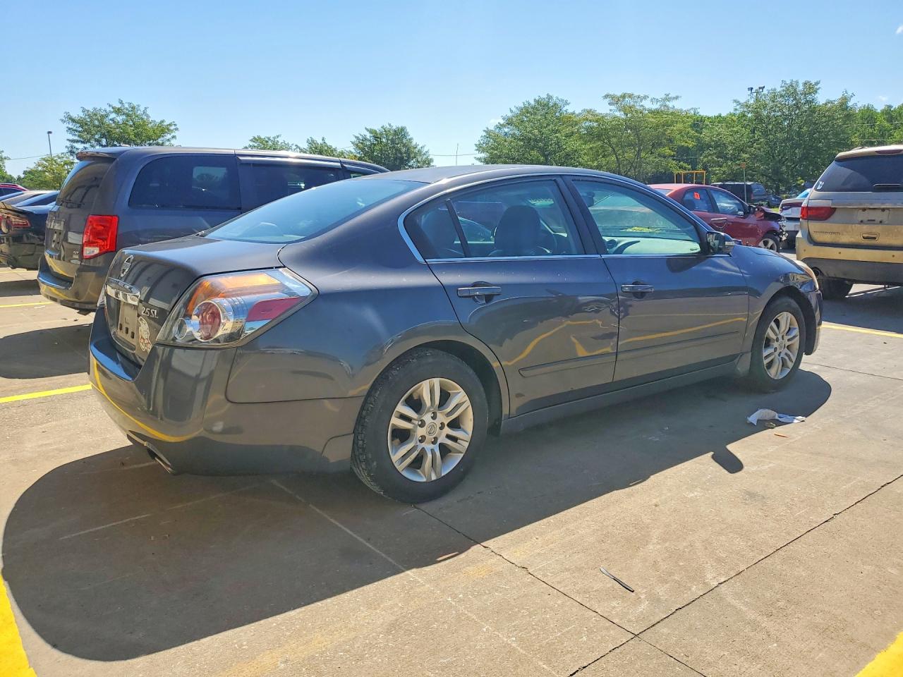 2010 Nissan Altima 2.5 Charcoal vin: 1N4AL2AP6AN506705