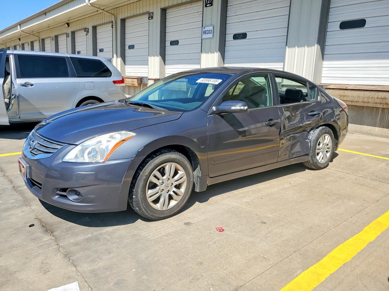 2010 Nissan Altima 2.5 Charcoal vin: 1N4AL2AP6AN506705