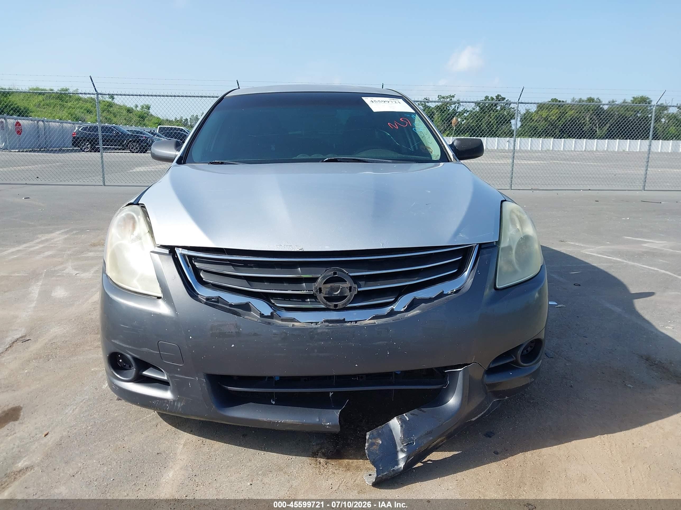 2010 Nissan Altima 2.5 S Серебряный vin: 1N4AL2AP6AN517624