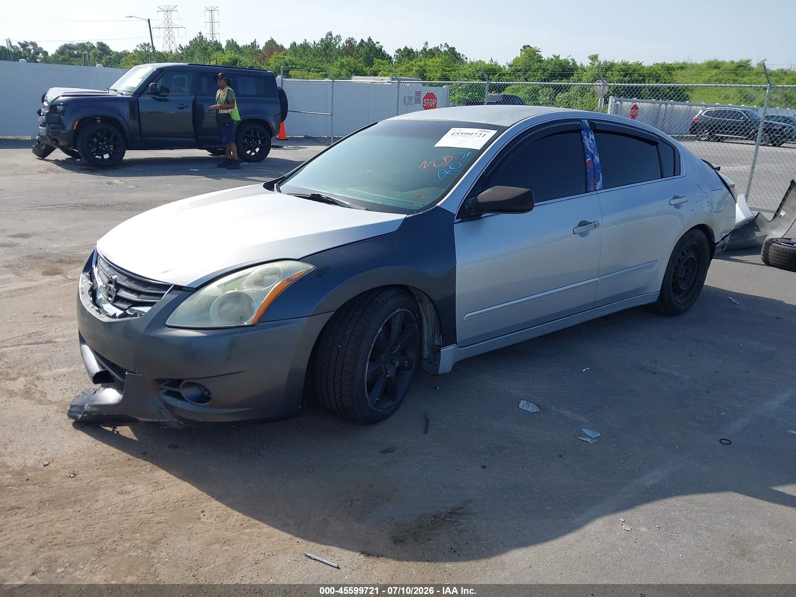 2010 Nissan Altima 2.5 S Серебряный vin: 1N4AL2AP6AN517624