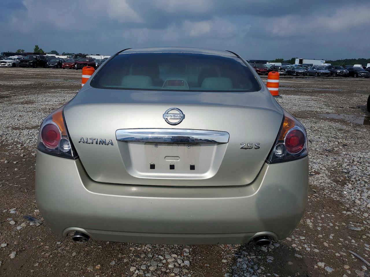 2010 Nissan Altima 2.5 Tan vin: 1N4AL2AP6AN519194