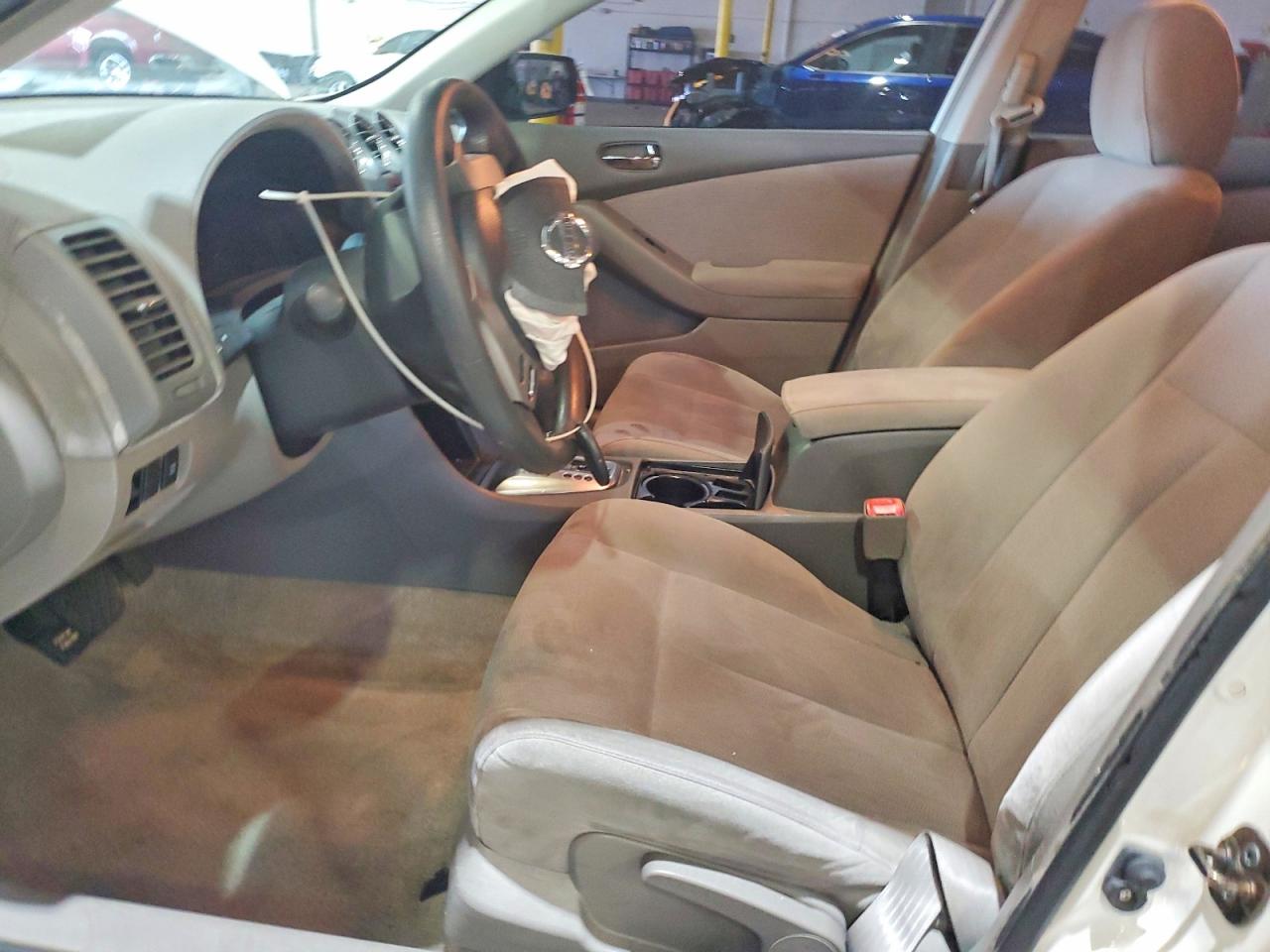 2010 Nissan Altima 2.5 White vin: 1N4AL2AP6AN548176