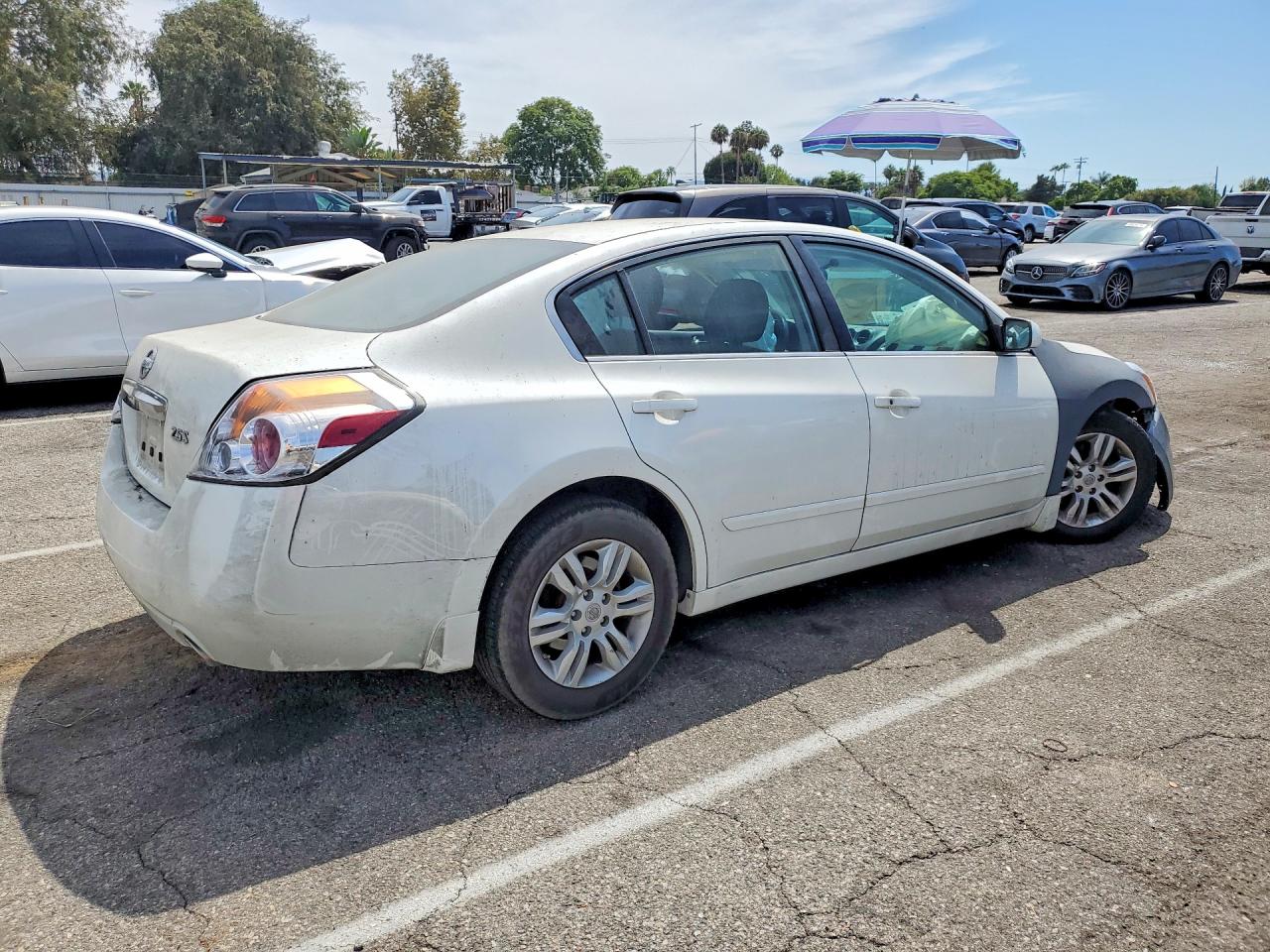 2010 Nissan Altima 2.5 White vin: 1N4AL2AP6AN554995