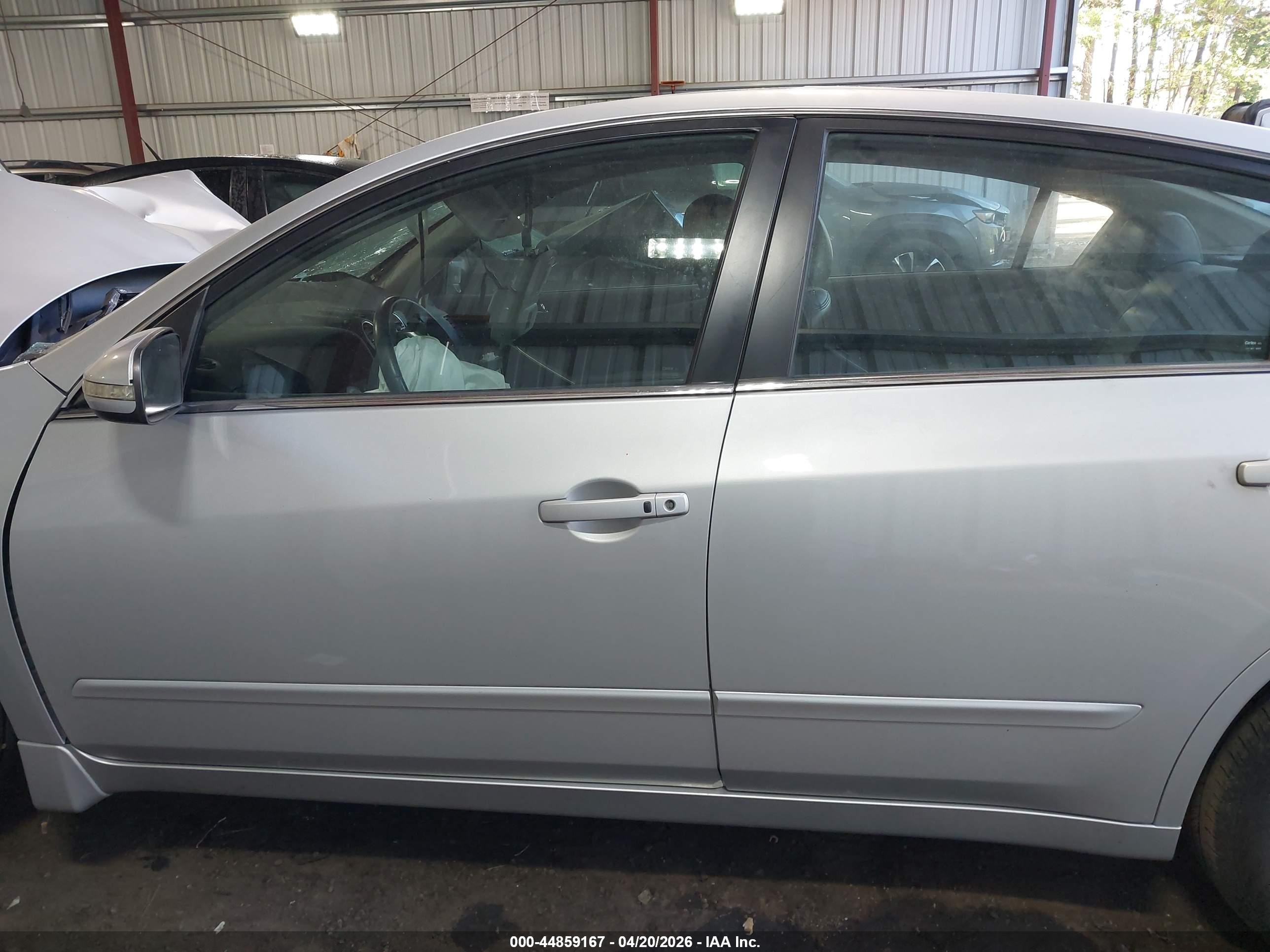 2011 Nissan Altima 2.5 S Серебряный vin: 1N4AL2AP6BC132352