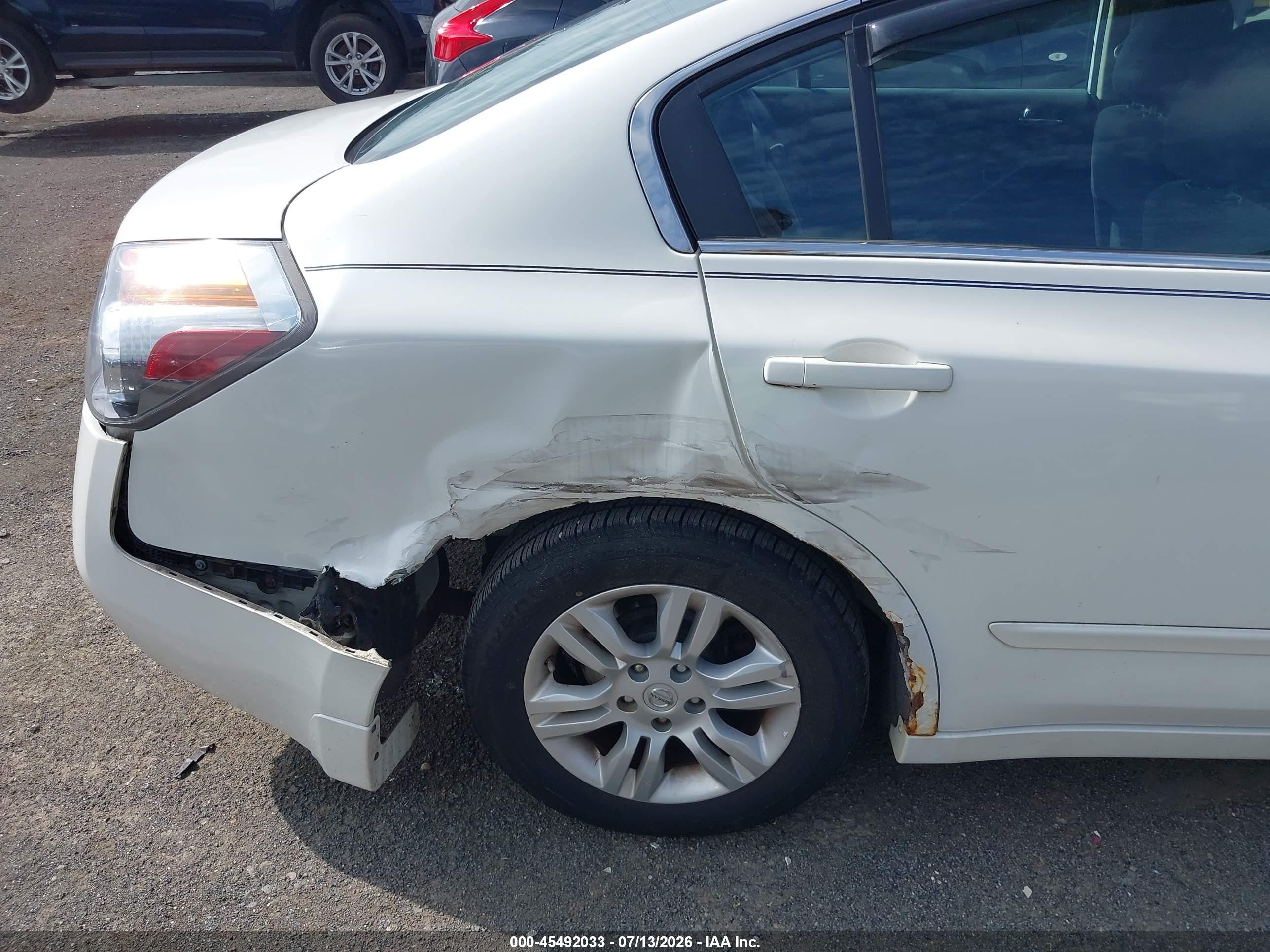 2011 Nissan Altima 2.5 S White vin: 1N4AL2AP6BN472685