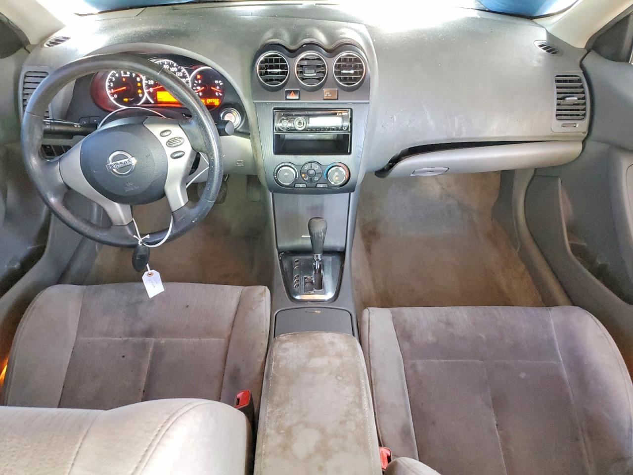 2011 Nissan Altima Base Silver vin: 1N4AL2AP6BN497425