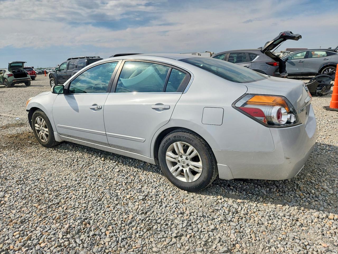 2011 Nissan Altima 2.5 Silver vin: 1N4AL2AP6BN503062