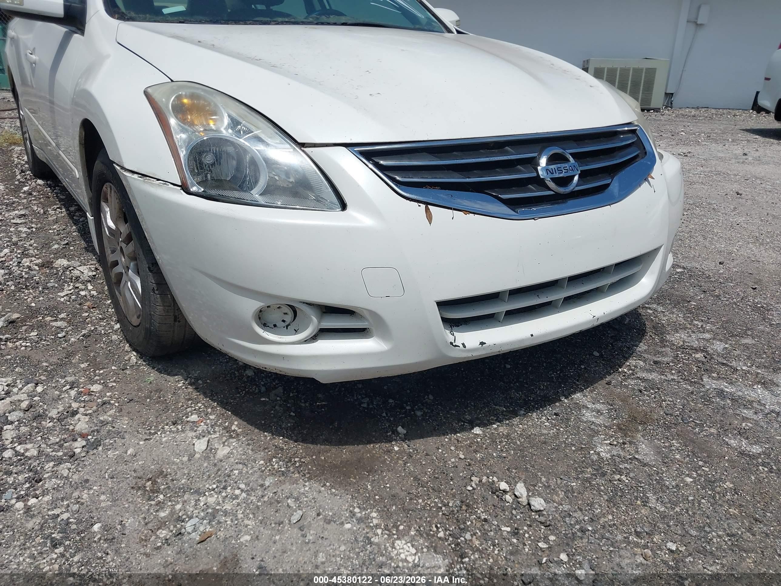 2012 Nissan Altima 2.5 S White vin: 1N4AL2AP6CC132367