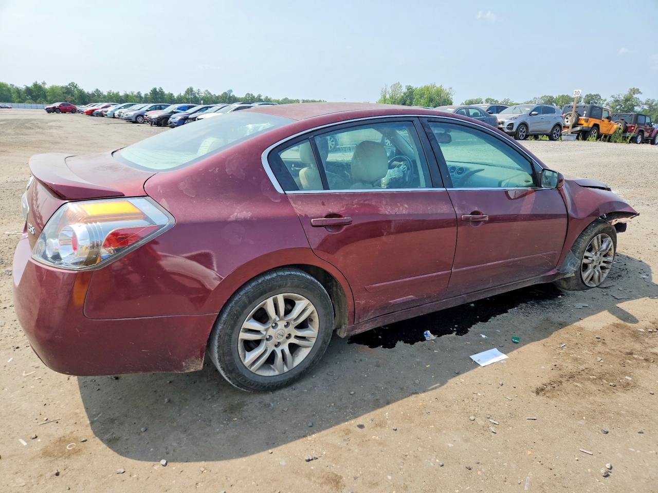 2012 Nissan Altima 2.5 Red vin: 1N4AL2AP6CC184467