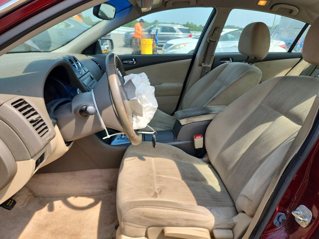 2012 Nissan Altima 2.5 Red vin: 1N4AL2AP6CC184467