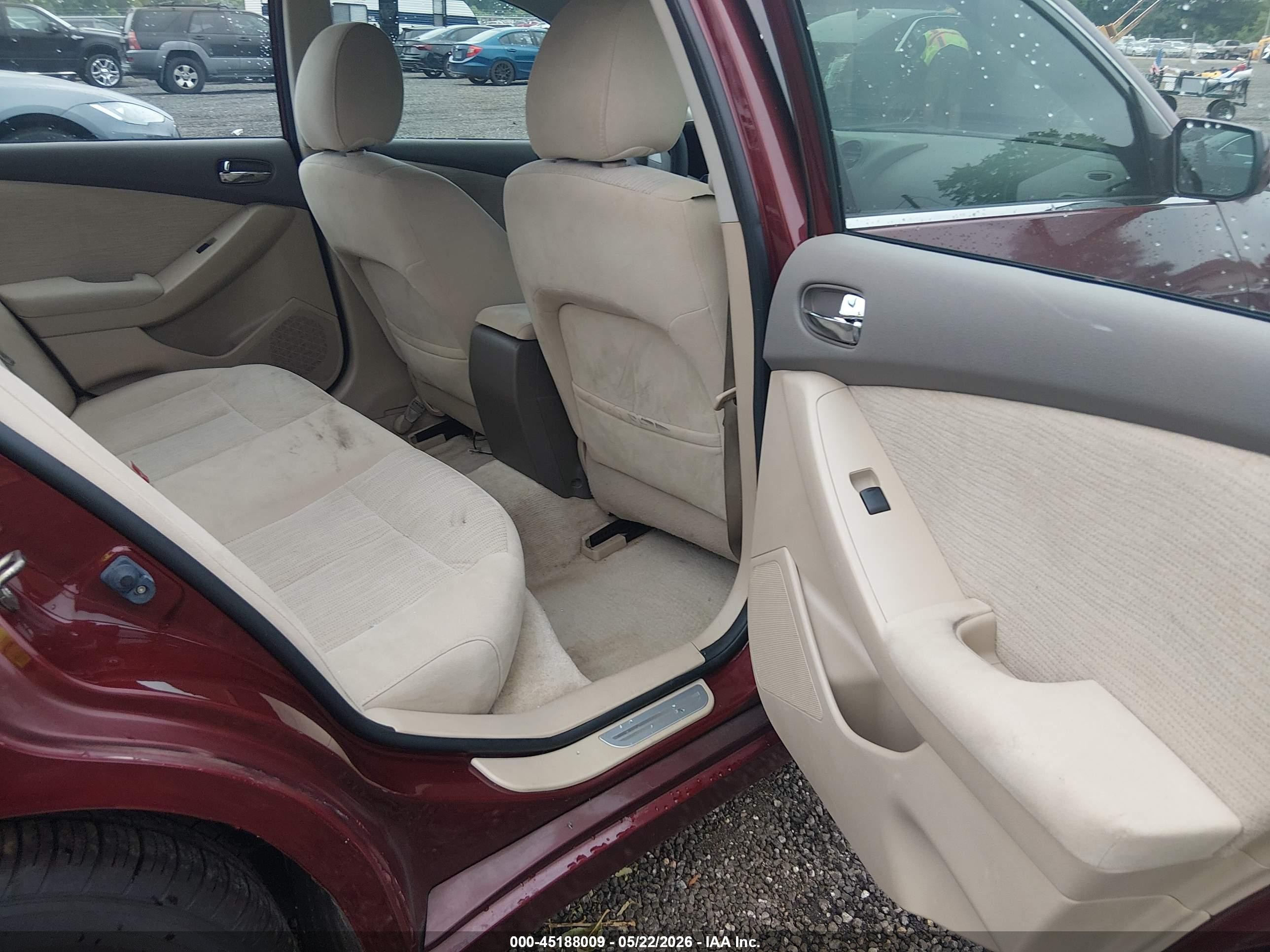 2012 Nissan Altima 2.5 S Burgundy vin: 1N4AL2AP6CC217368