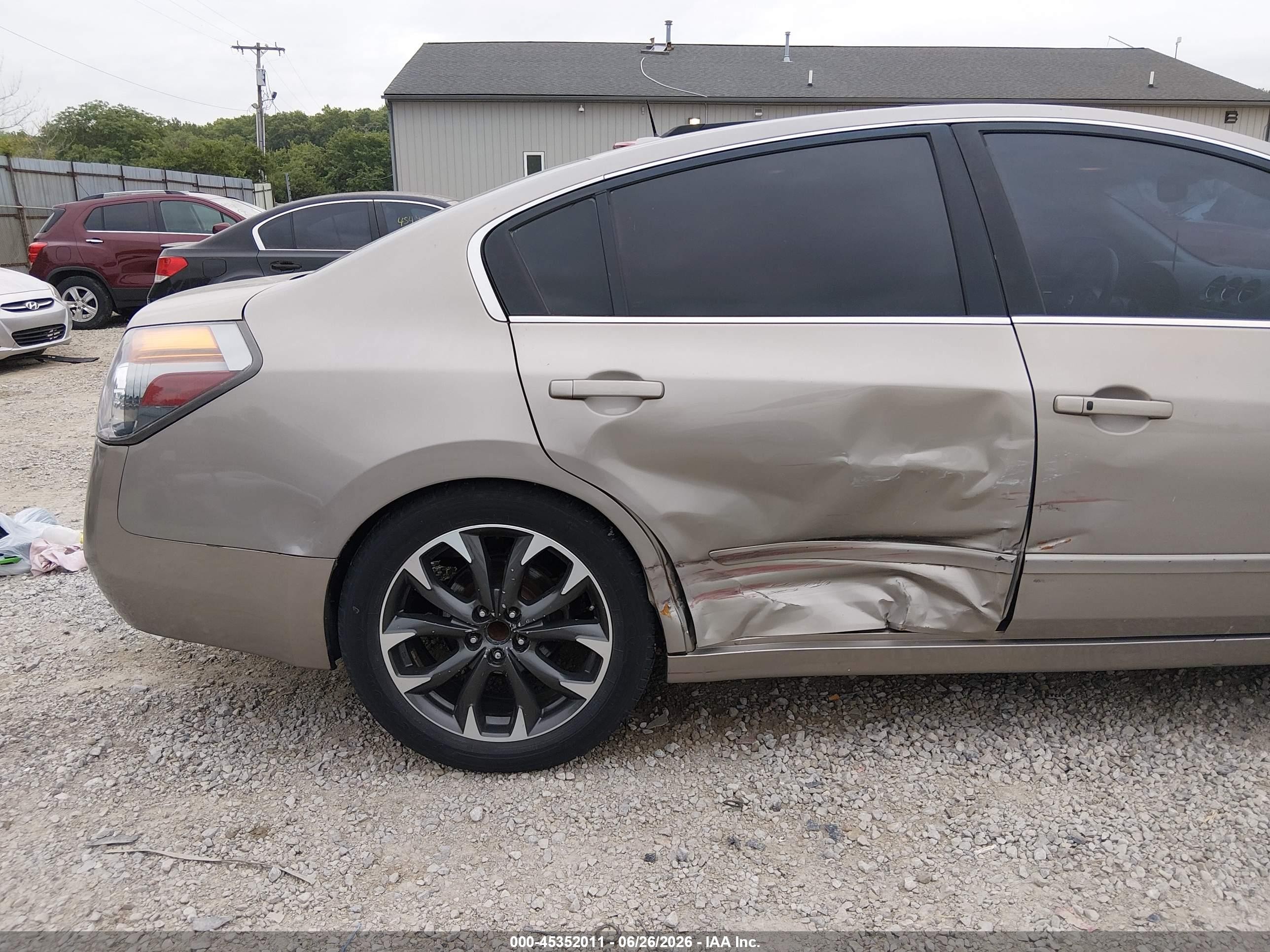 2012 Nissan Altima 2.5 S Beige vin: 1N4AL2AP6CN419972