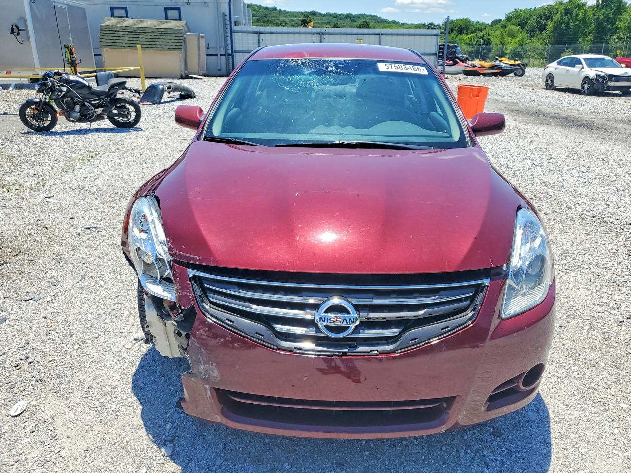 2012 Nissan Altima 2.5 Red vin: 1N4AL2AP6CN449196