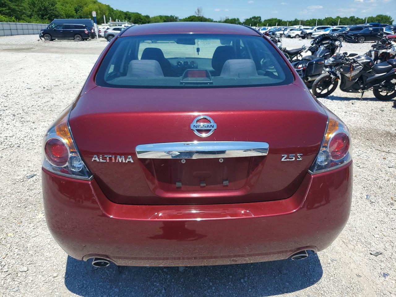 2012 Nissan Altima 2.5 Red vin: 1N4AL2AP6CN449196