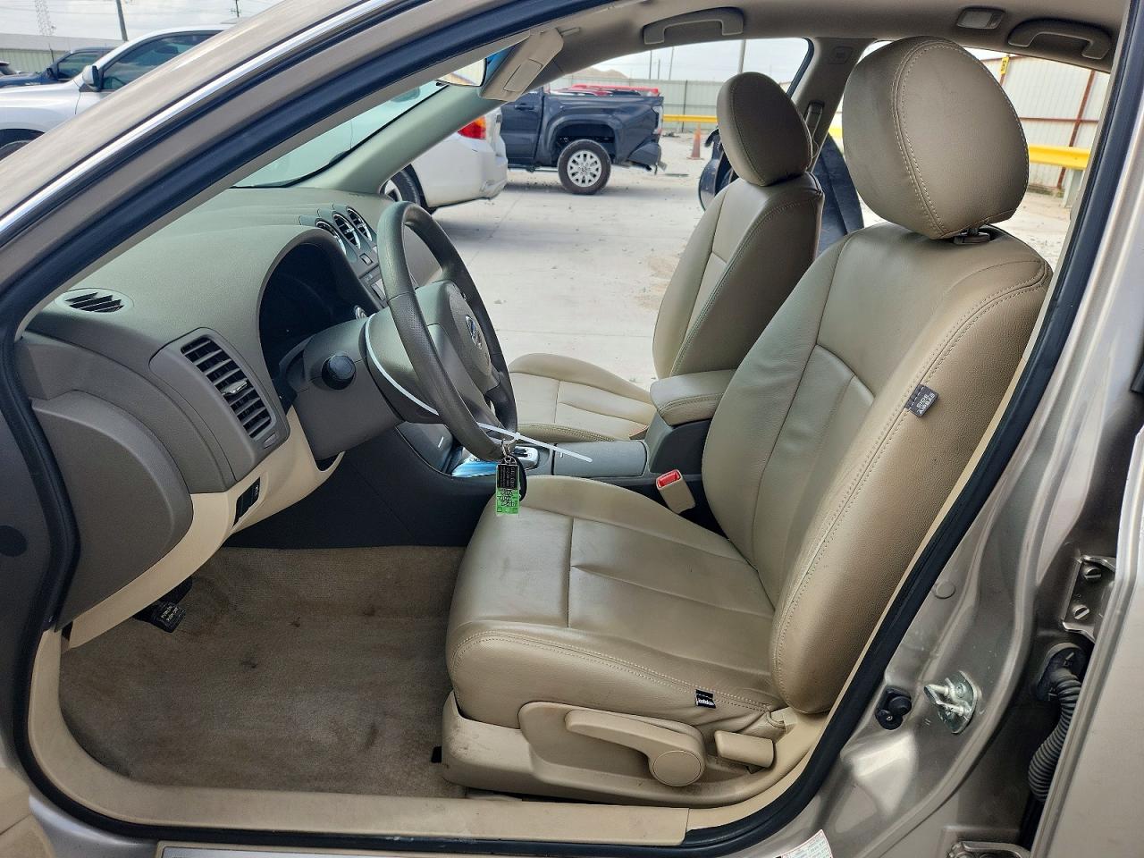 2012 Nissan Altima Base Beige vin: 1N4AL2AP6CN563294