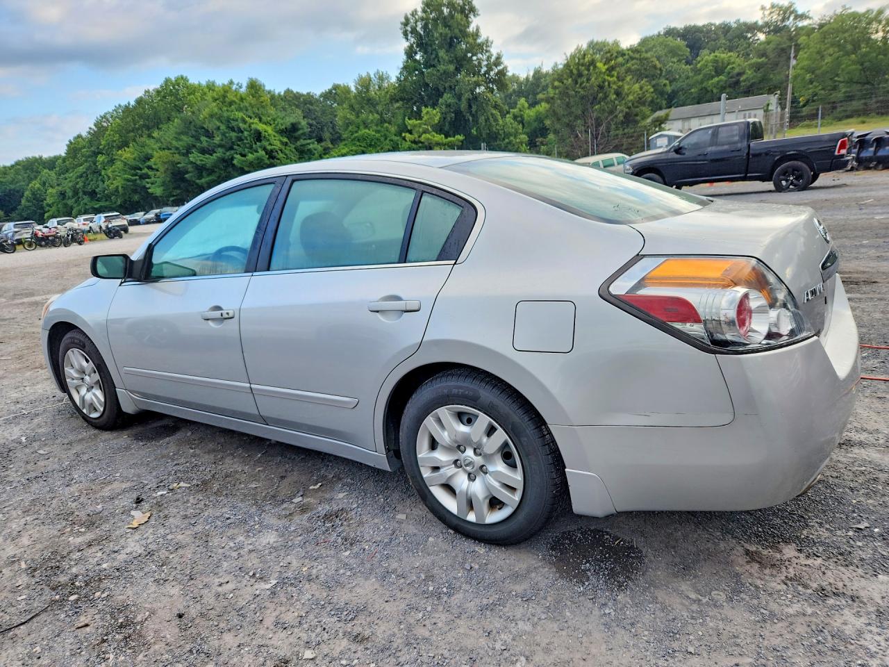 2010 Nissan Altima 2.5 Silver vin: 1N4AL2AP7AC174351