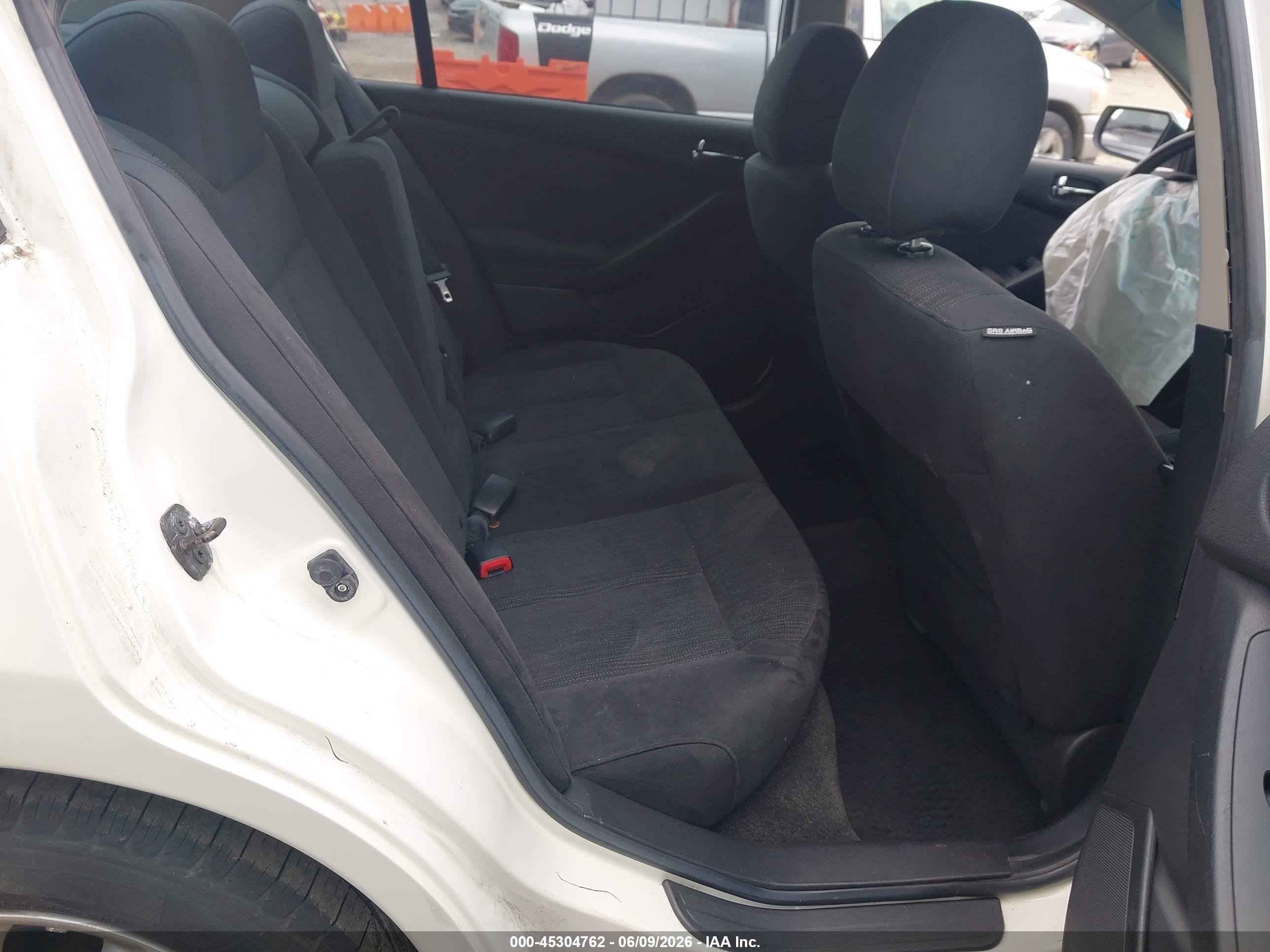 2010 Nissan Altima 2.5 S Белый vin: 1N4AL2AP7AC181820