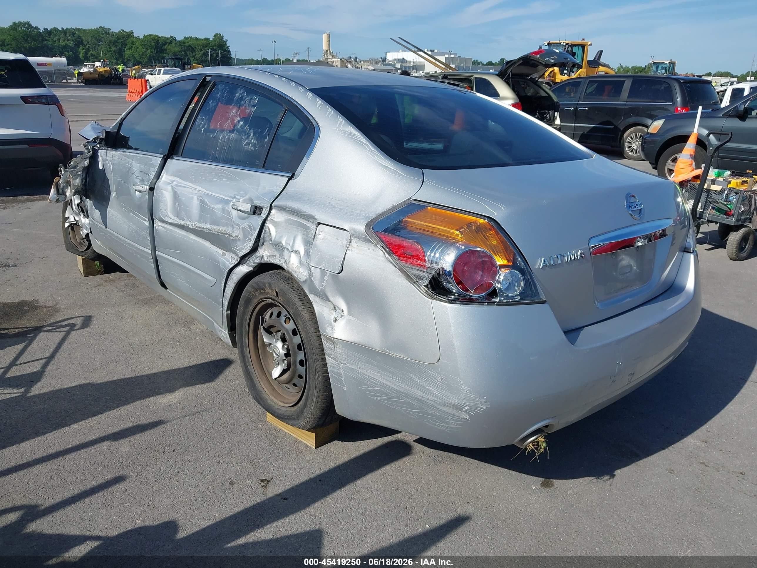 2010 Nissan Altima 2.5 Silver vin: 1N4AL2AP7AC186855