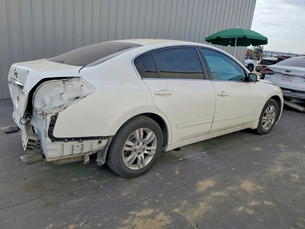 2010 Nissan Altima 2.5 White vin: 1N4AL2AP7AC194289