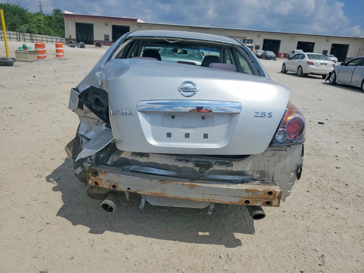 2010 Nissan Altima 2.5 Серебряный vin: 1N4AL2AP7AC194440