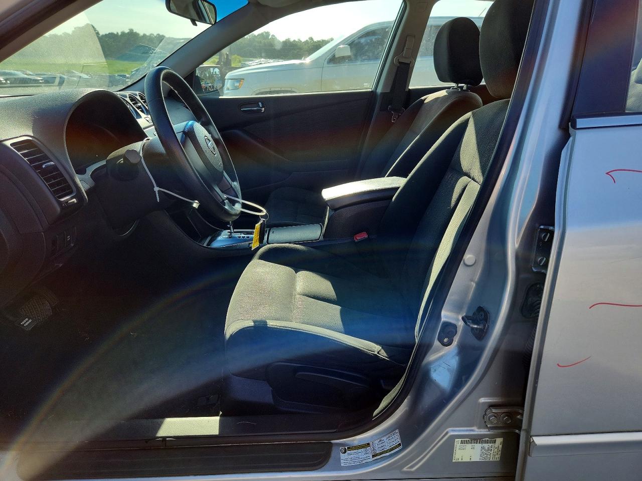 2010 Nissan Altima 2.5 Silver vin: 1N4AL2AP7AN417077