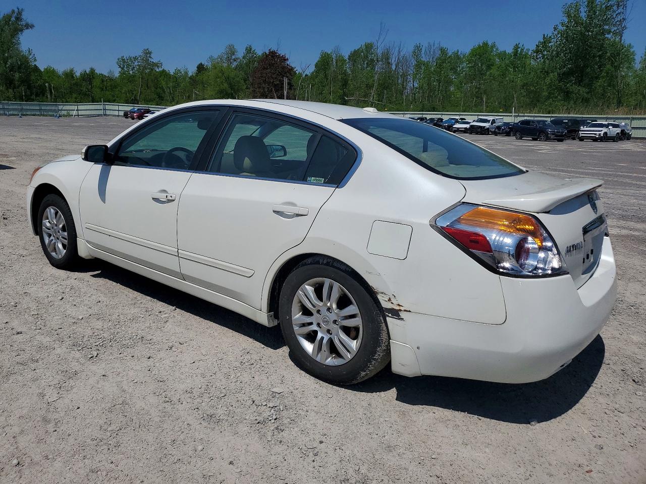 2010 Nissan Altima Base/s White vin: 1N4AL2AP7AN455814