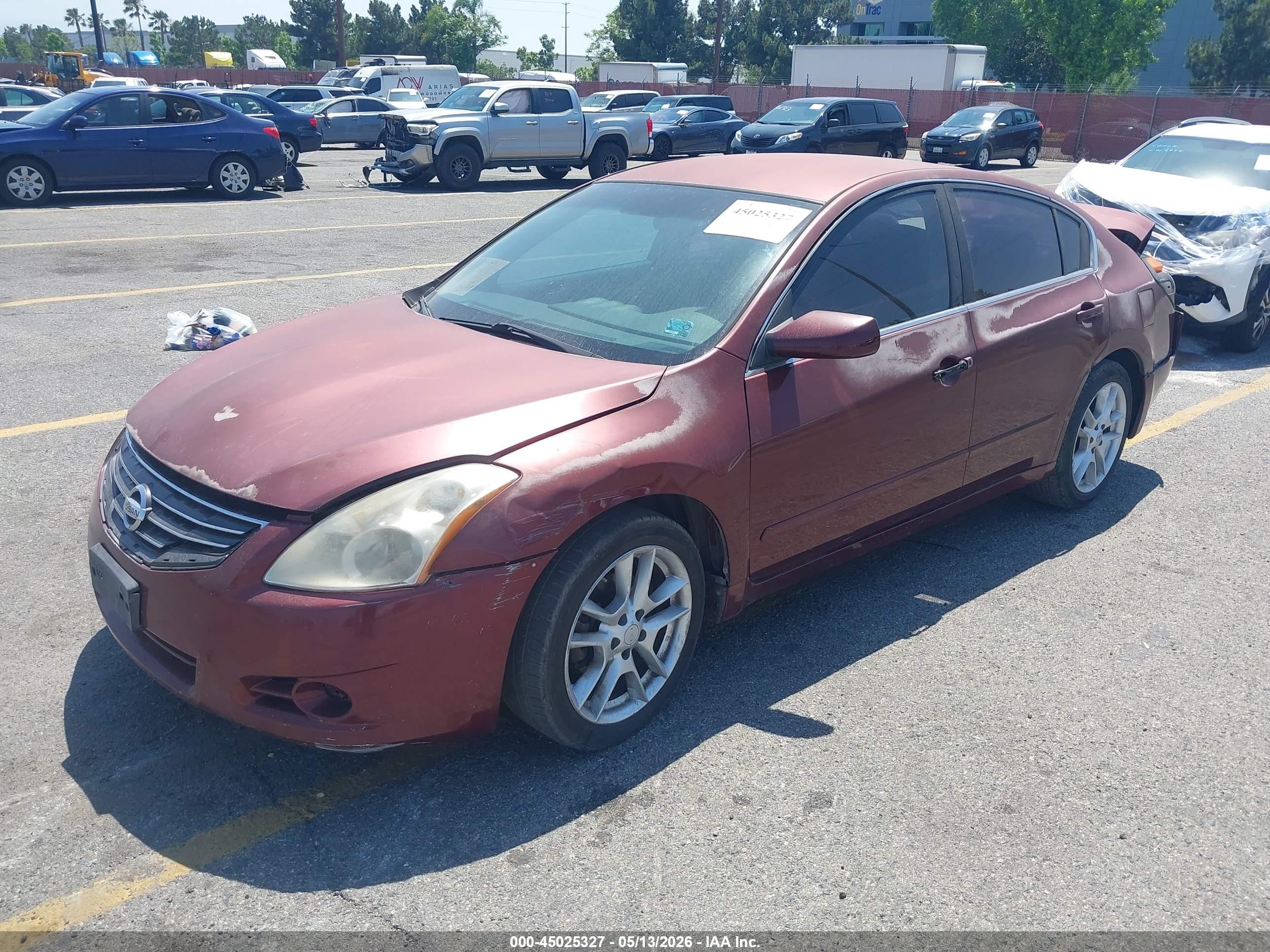 2010 Nissan Altima 2.5 S Burgundy vin: 1N4AL2AP7AN457658