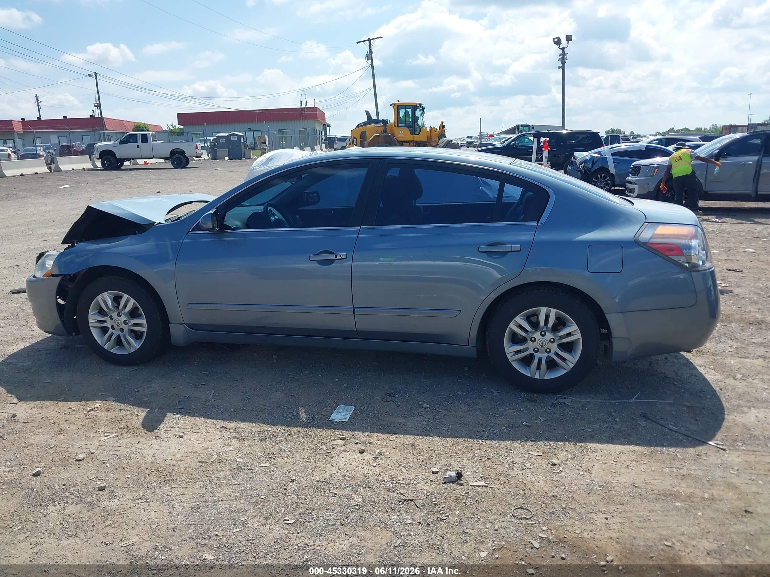 2010 Nissan Altima 2.5 S Blue vin: 1N4AL2AP7AN475948