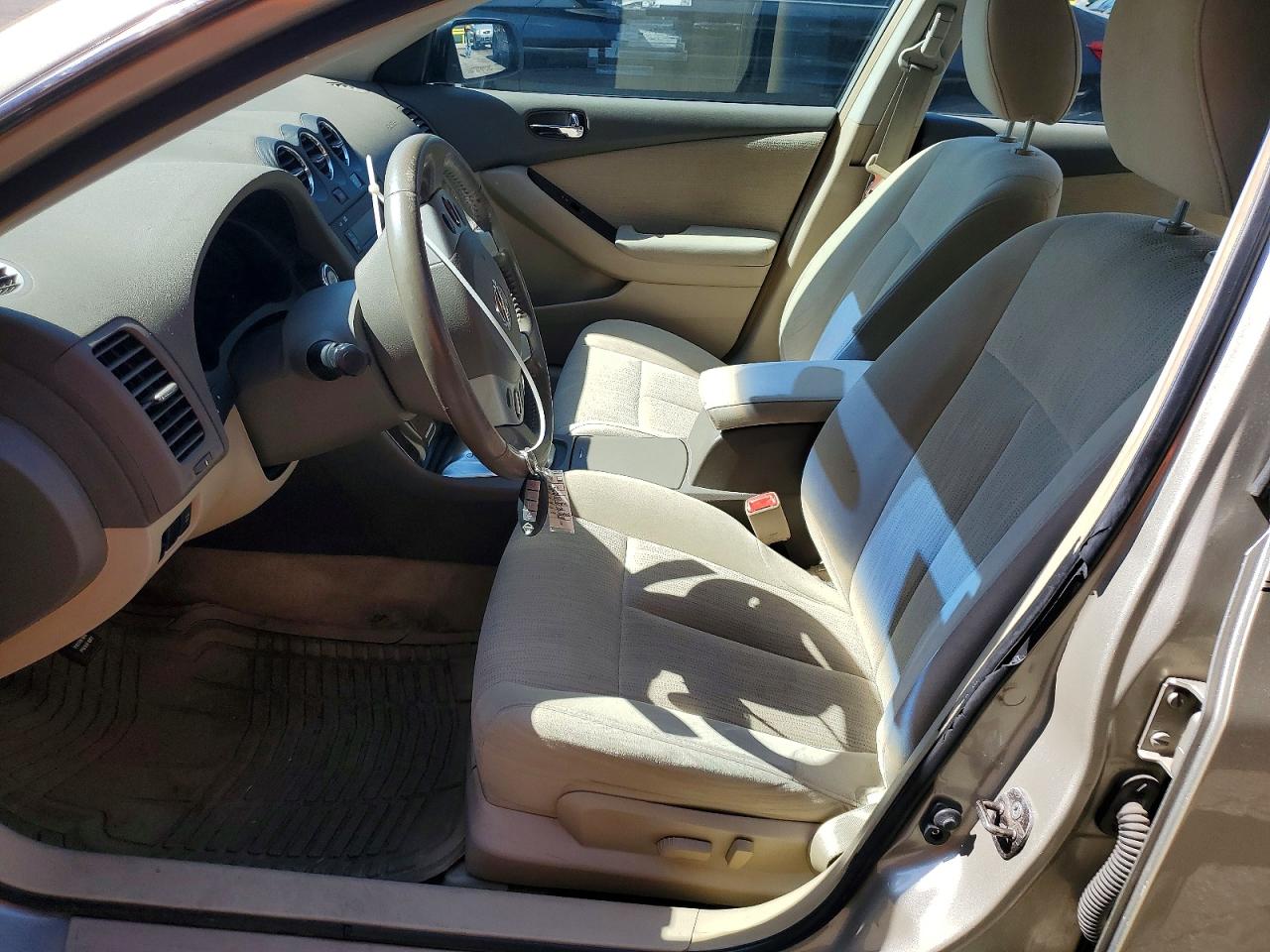 2010 Nissan Altima 2.5 Gold vin: 1N4AL2AP7AN477103