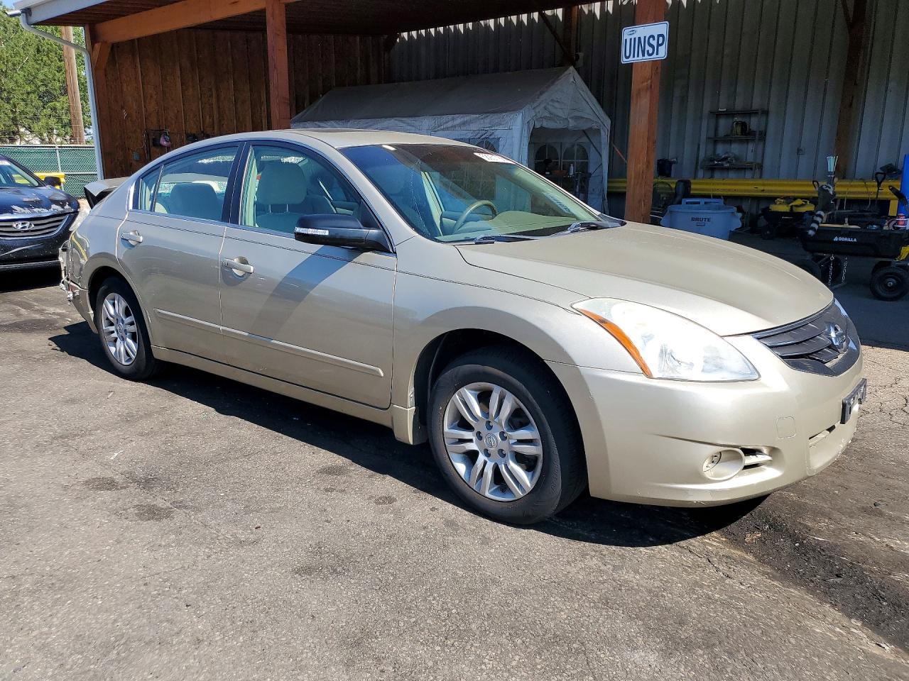 2010 Nissan Altima 2.5 Gold vin: 1N4AL2AP7AN477103
