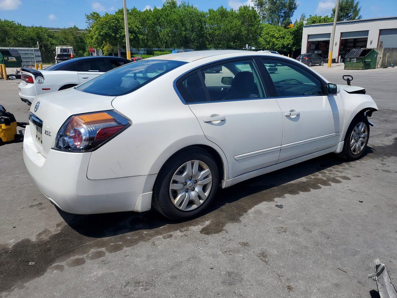 2010 Nissan Altima 2.5 White vin: 1N4AL2AP7AN521813