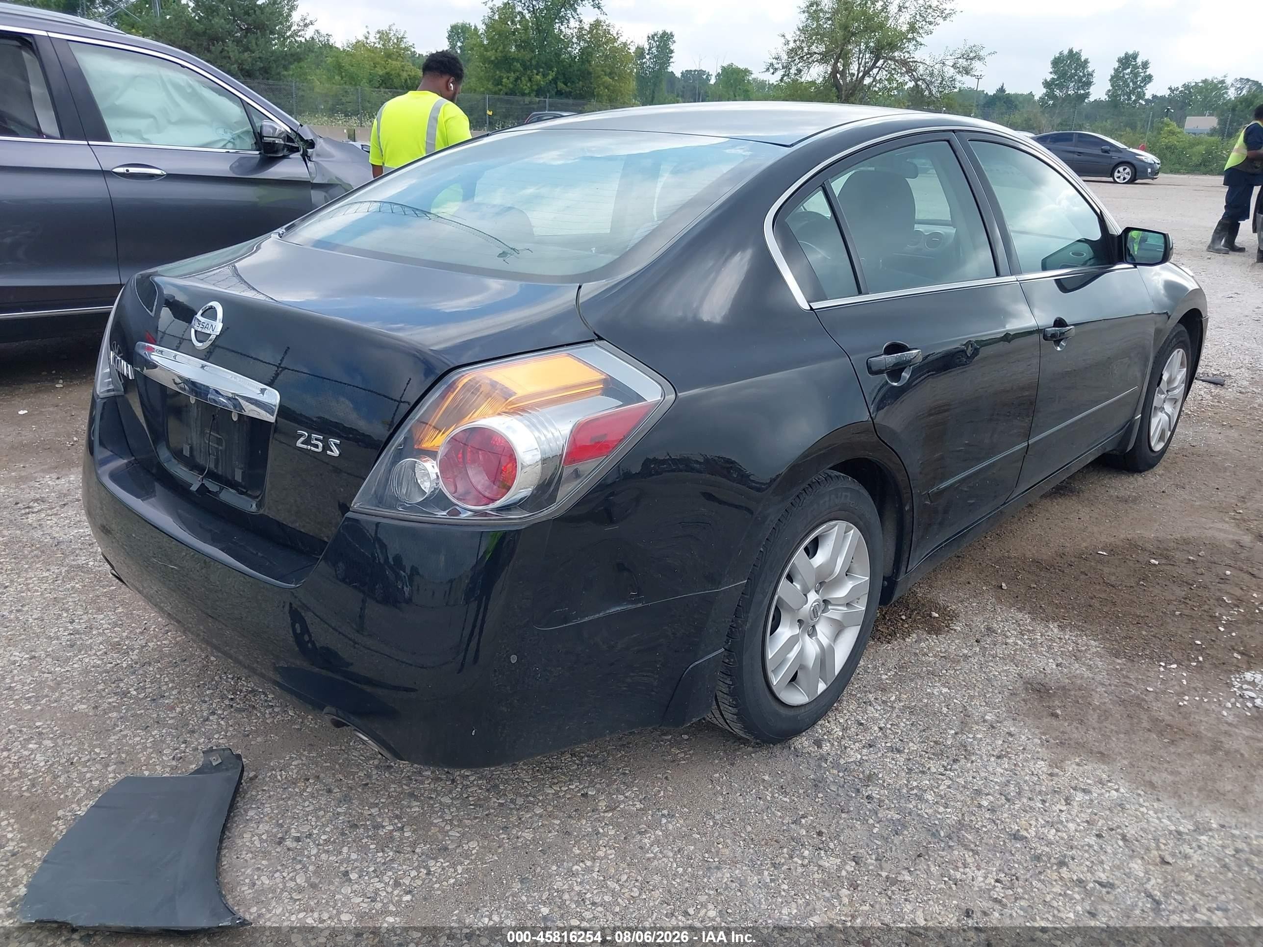 2010 Nissan Altima 2.5 S Black vin: 1N4AL2AP7AN528244