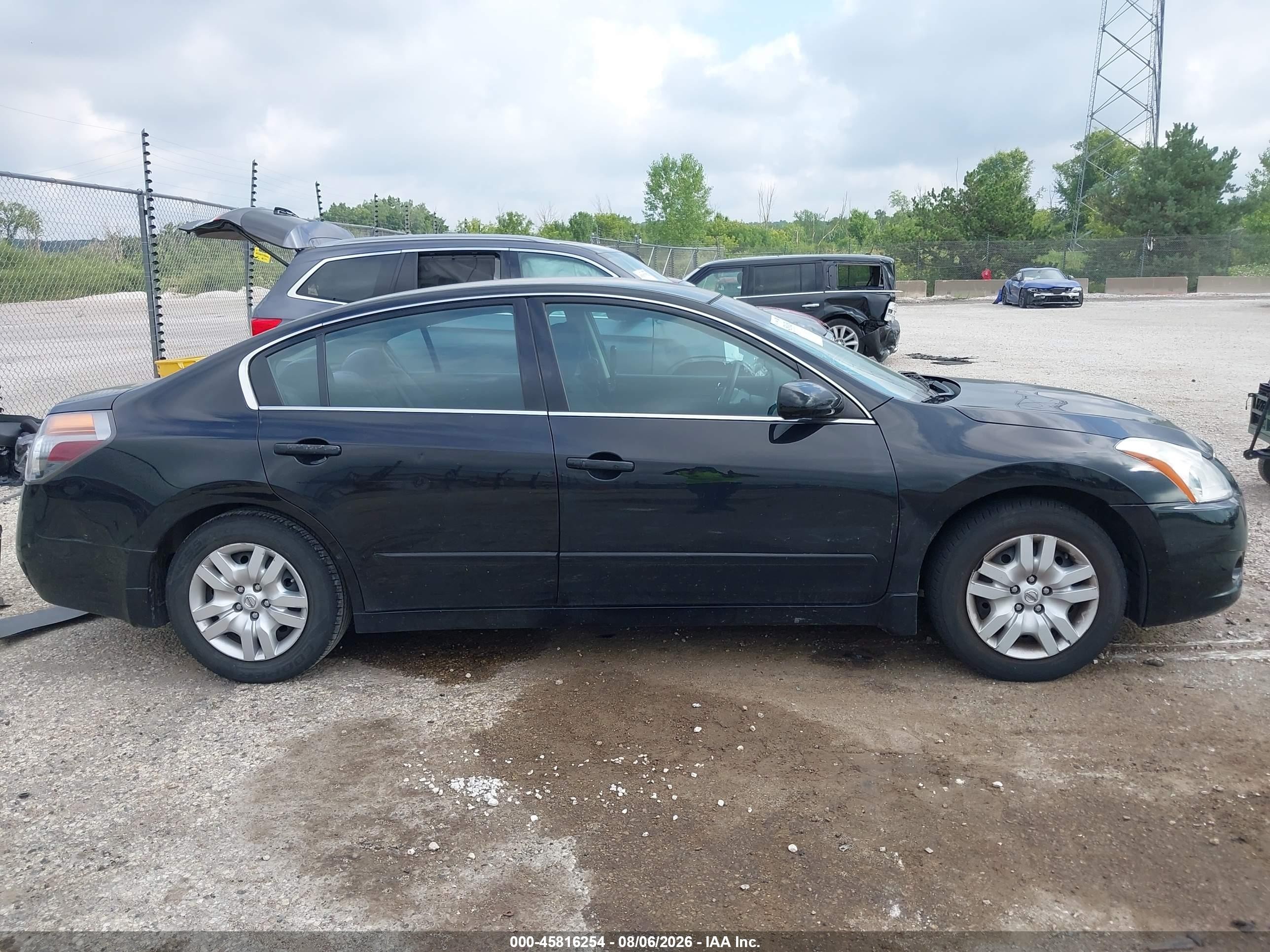2010 Nissan Altima 2.5 S Black vin: 1N4AL2AP7AN528244