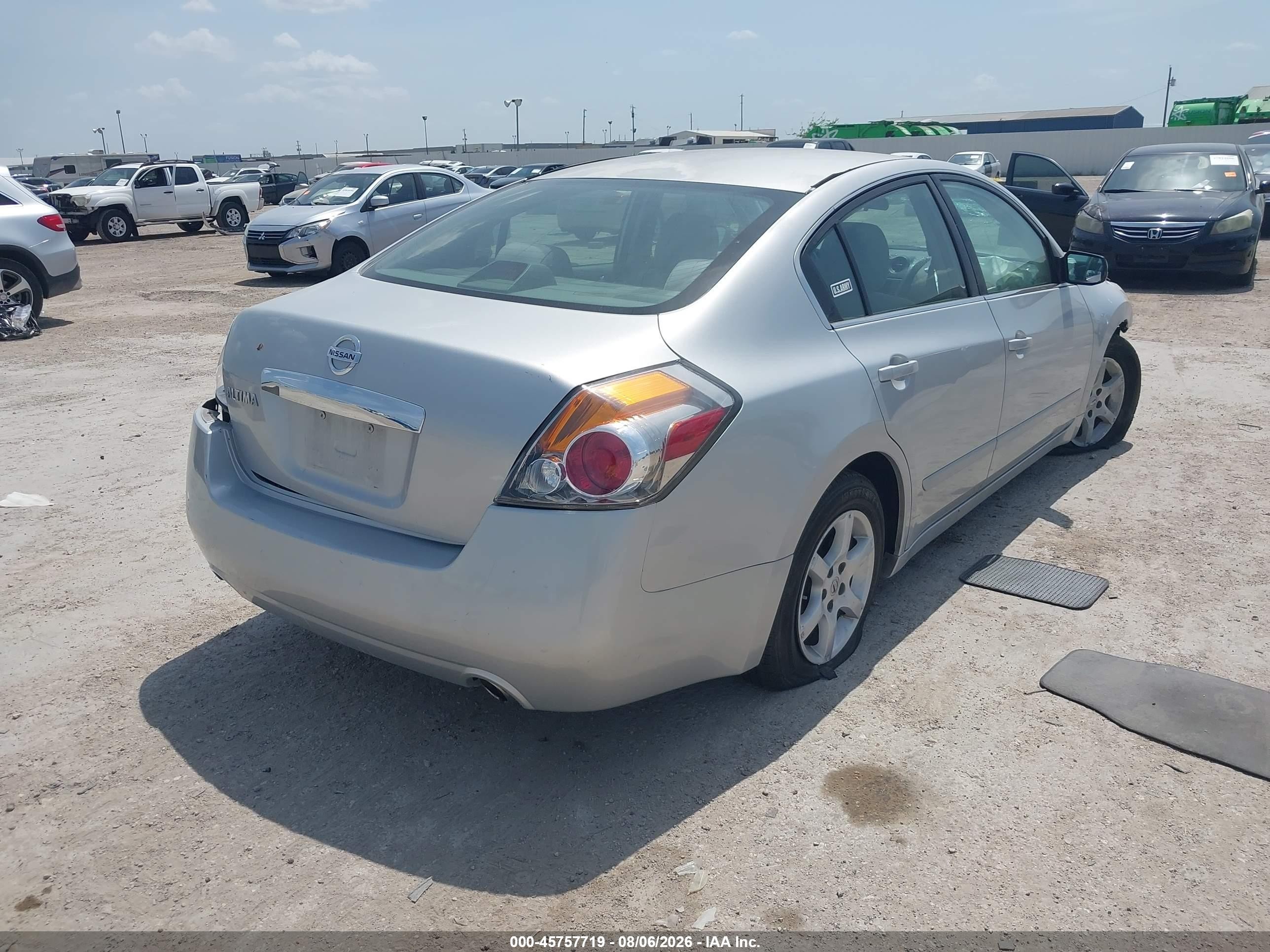 2010 Nissan Altima 2.5 Silver vin: 1N4AL2AP7AN548316