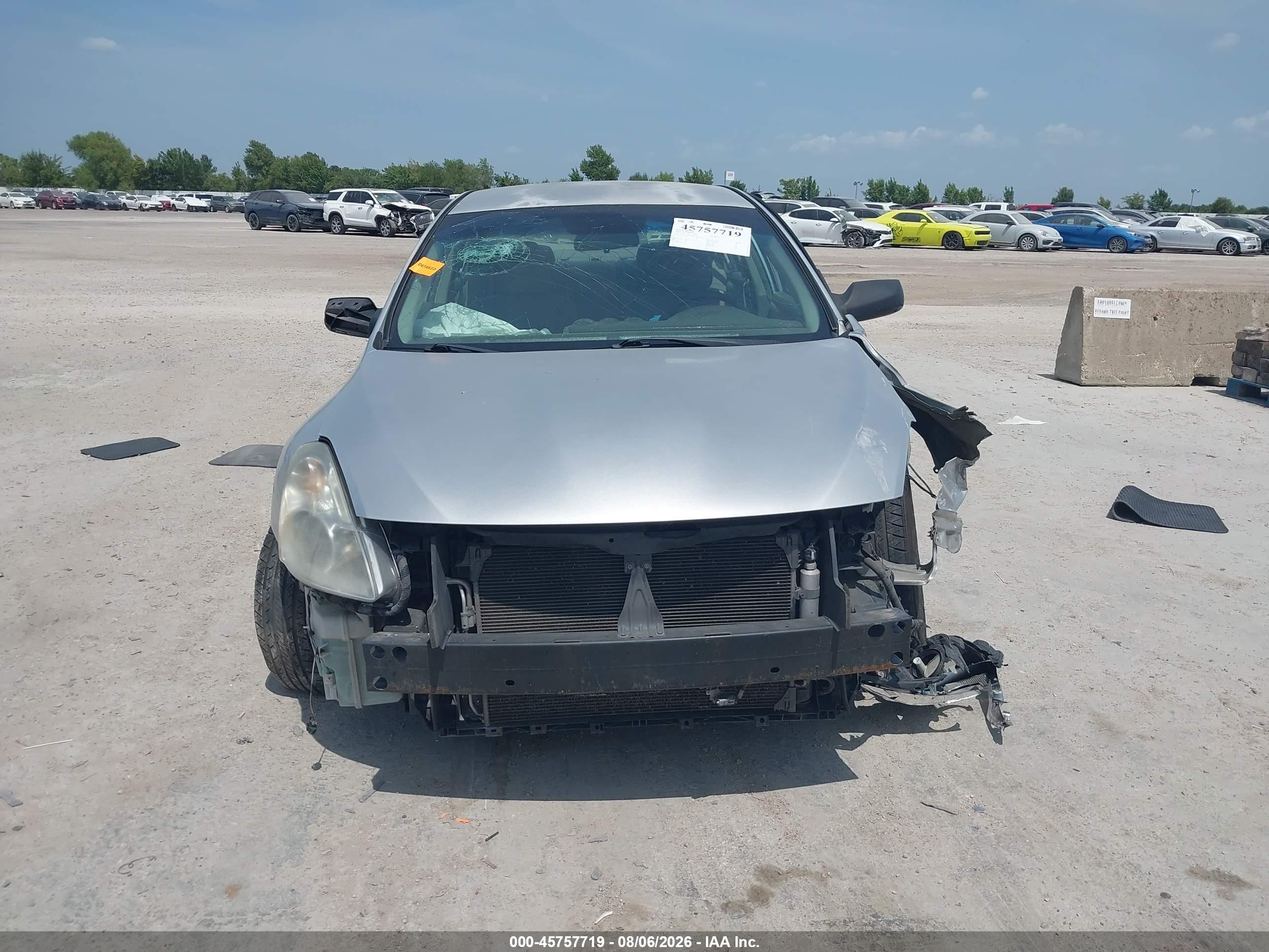 2010 Nissan Altima 2.5 Silver vin: 1N4AL2AP7AN548316