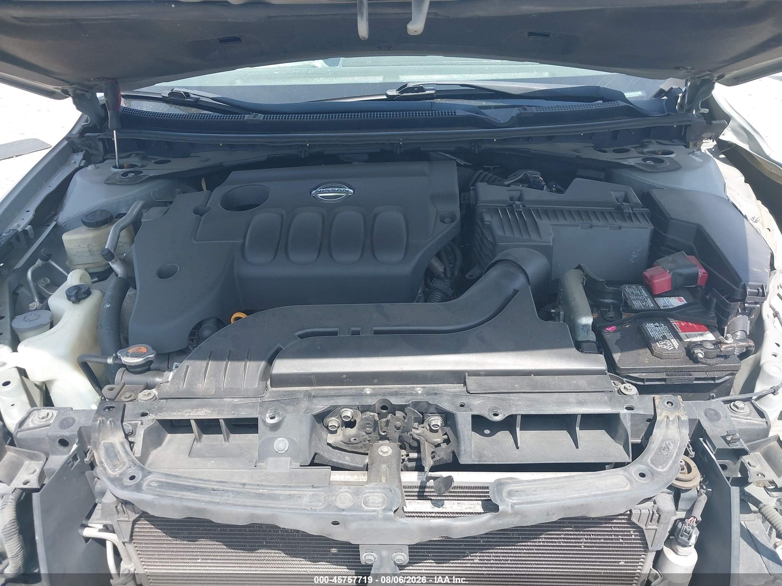 2010 Nissan Altima 2.5 Silver vin: 1N4AL2AP7AN548316
