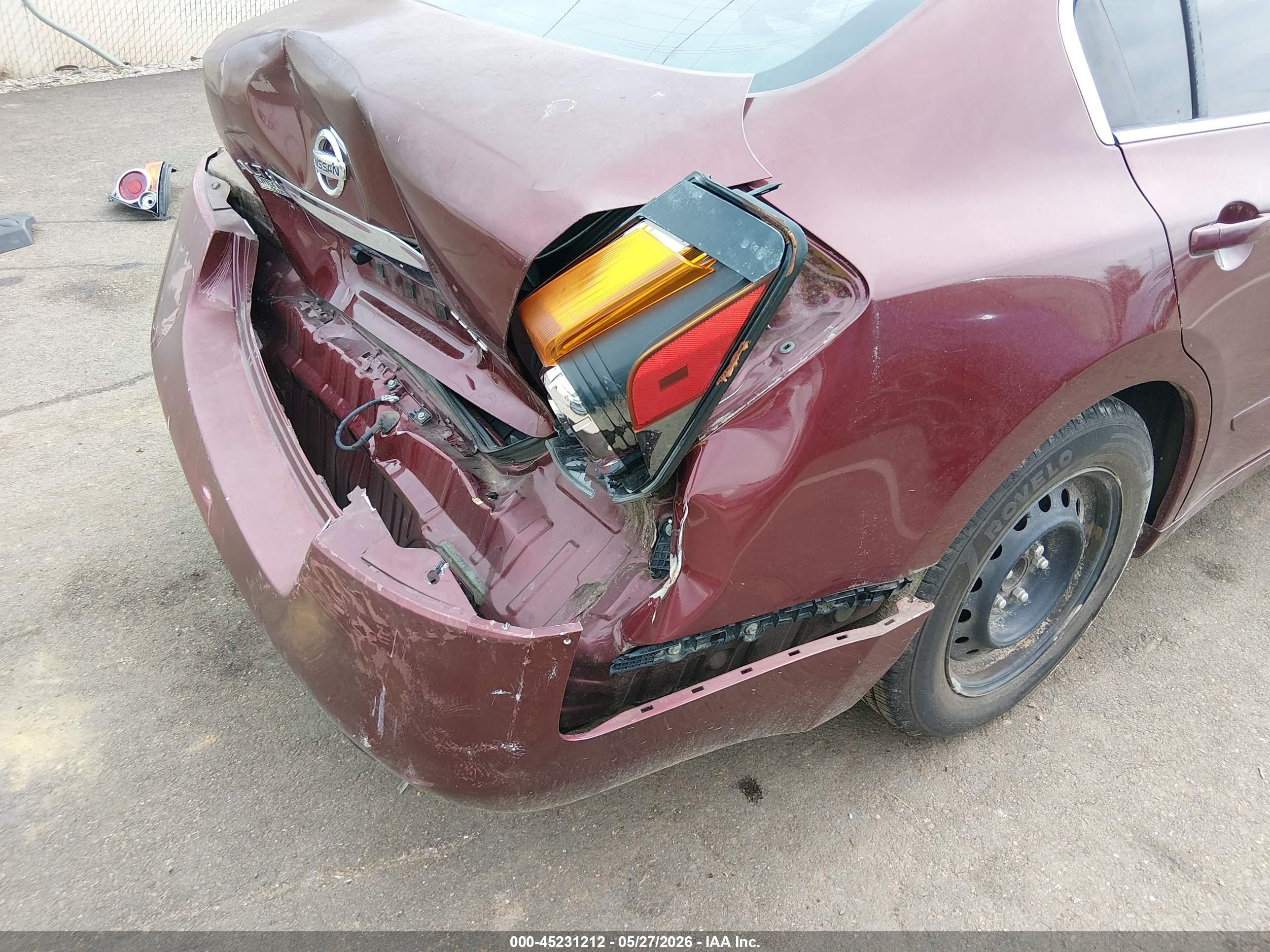2011 Nissan Altima 2.5 S Maroon vin: 1N4AL2AP7BC112675